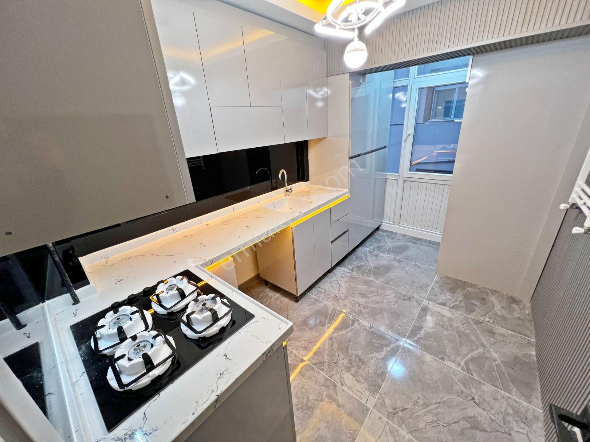 Ayvalı Mah. Etlik Şehir Hastanesi Yakını 1.katta Ön Cephe Süper Lüx Yapılı 3+1 Bağımsız Salon - Görsel 17