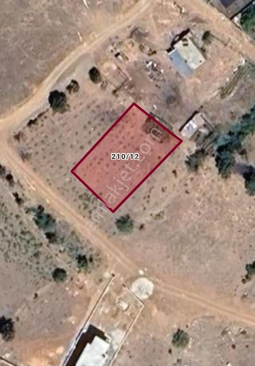 Pozantı Yenikonacık'ta Efes Sitesi Üzeri 500 Er M2 Satılık Arsa