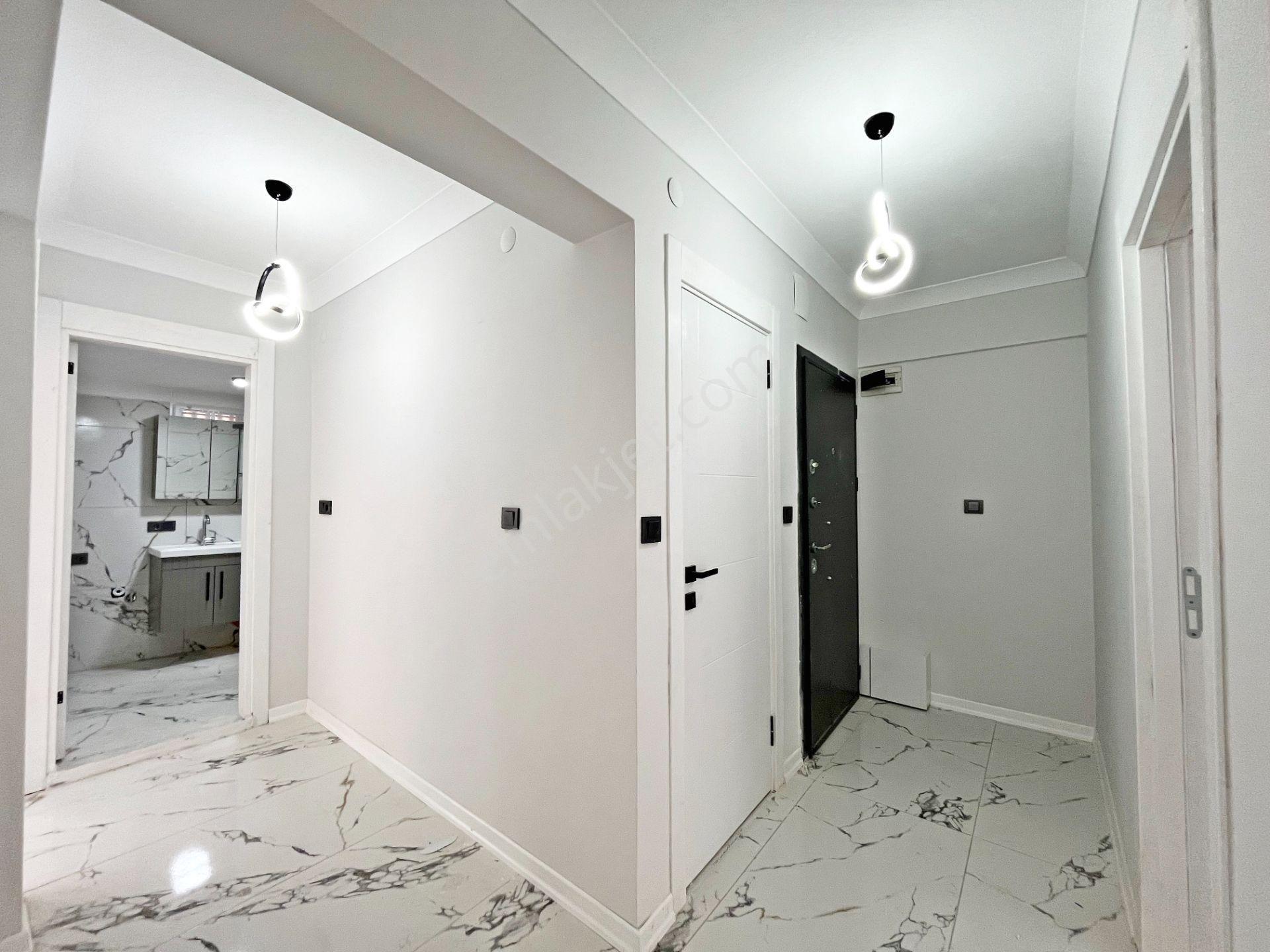 🔴güç'ten Akçay Merkezde İçi Full Yapılı Denize Yakın Fırsat 2+1 Satılık Daire - Görsel 3