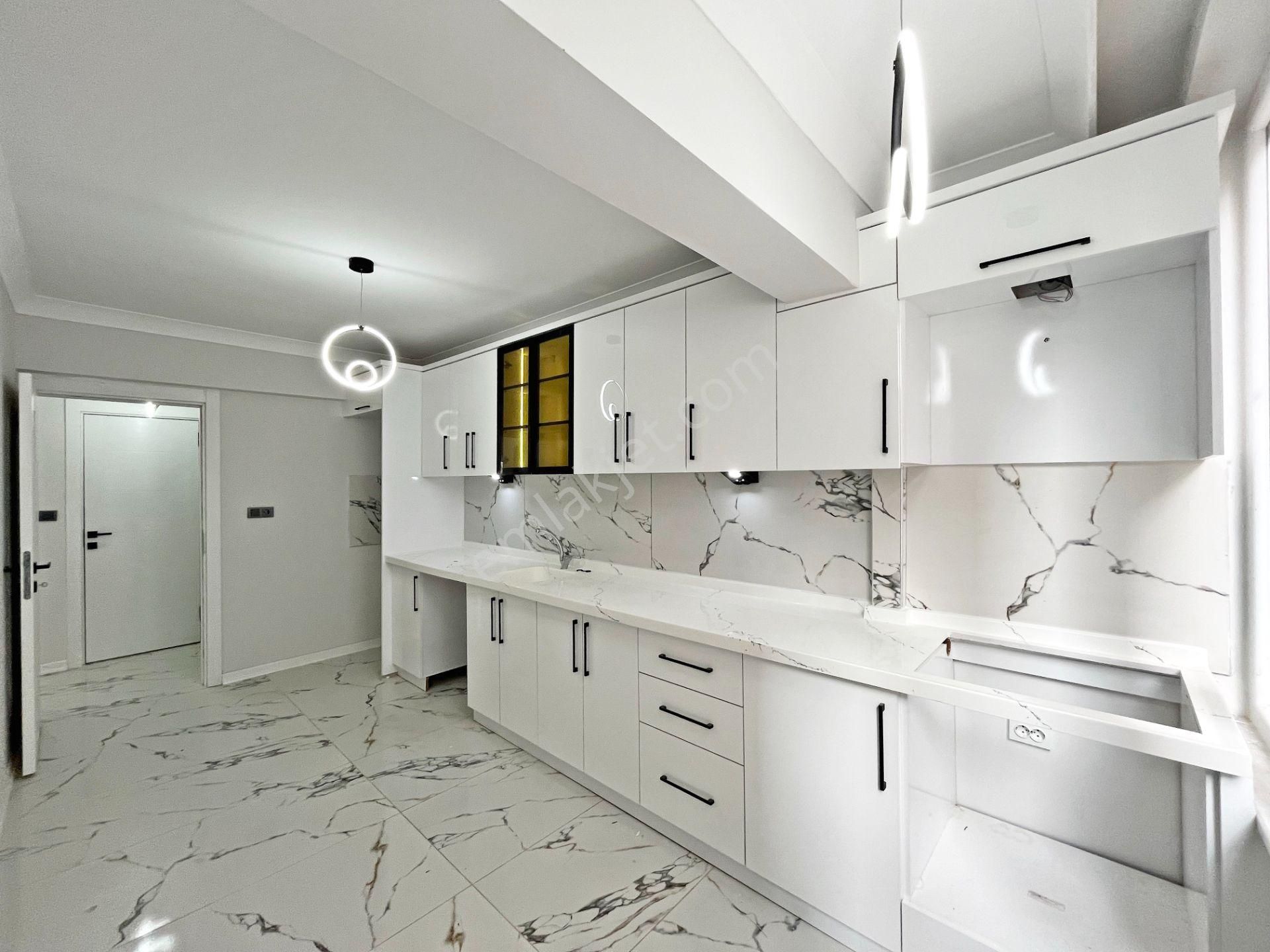 🔴güç'ten Akçay Merkezde İçi Full Yapılı Denize Yakın Fırsat 2+1 Satılık Daire - Görsel 4