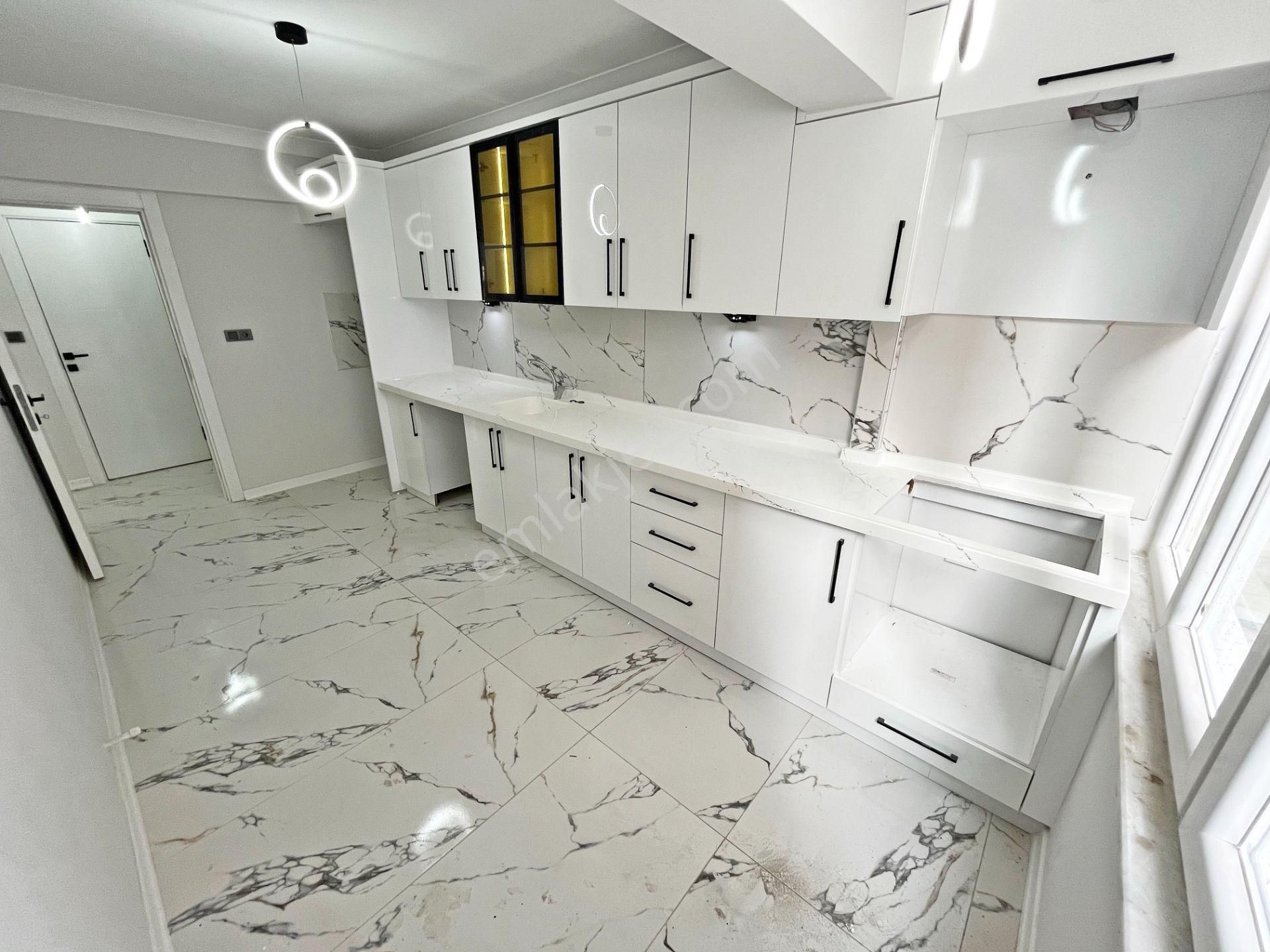 🔴güç'ten Akçay Merkezde İçi Full Yapılı Denize Yakın Fırsat 2+1 Satılık Daire - Görsel 6