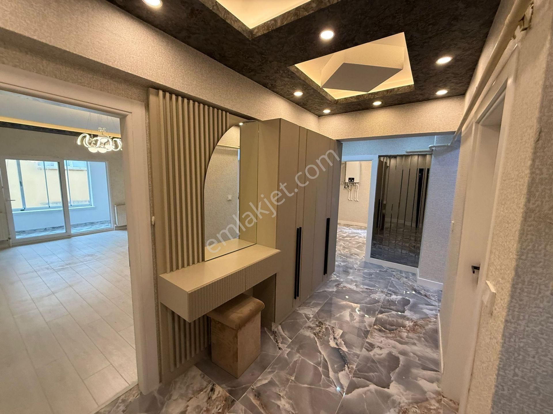 Bilgen Vatan'dan Fatih Cadde Üstü Bağımsız Salon İçi Megalüks Yapılı Orta Kat 3+1 Satılık Daire - Görsel 4