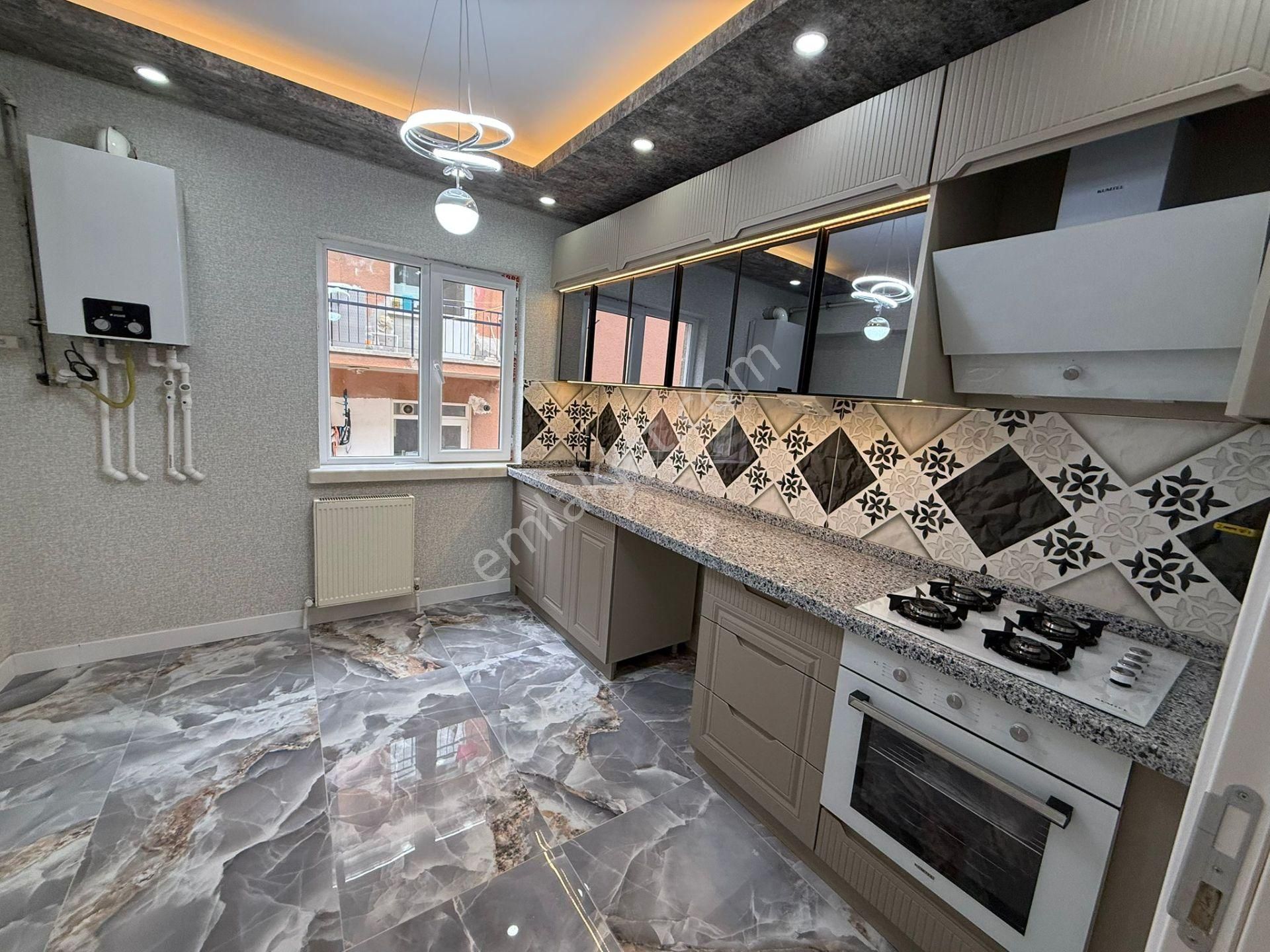 Bilgen Vatan'dan Fatih Cadde Üstü Bağımsız Salon İçi Megalüks Yapılı Orta Kat 3+1 Satılık Daire - Görsel 14