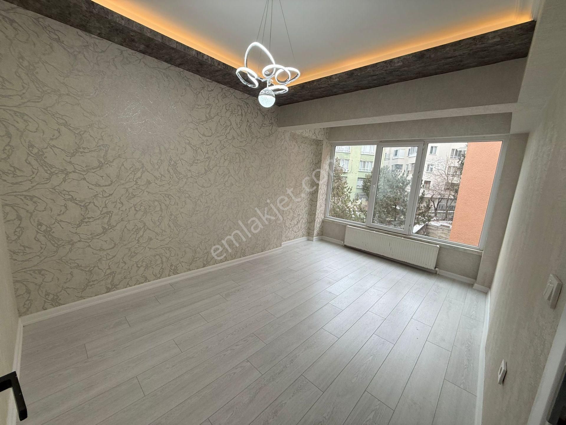 Bilgen Vatan'dan Fatih Cadde Üstü Bağımsız Salon İçi Megalüks Yapılı Orta Kat 3+1 Satılık Daire - Görsel 19