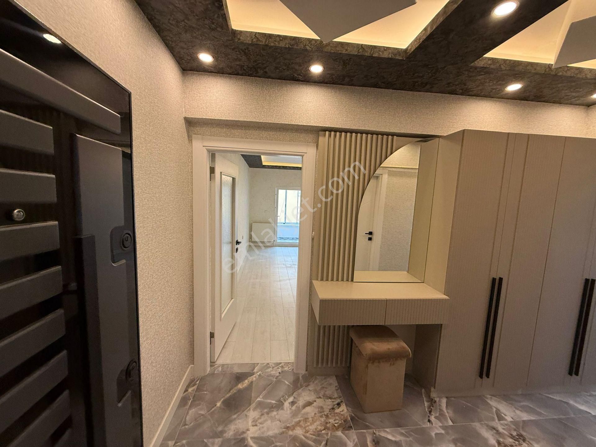 Bilgen Vatan'dan Fatih Cadde Üstü Bağımsız Salon İçi Megalüks Yapılı Orta Kat 3+1 Satılık Daire - Görsel 2