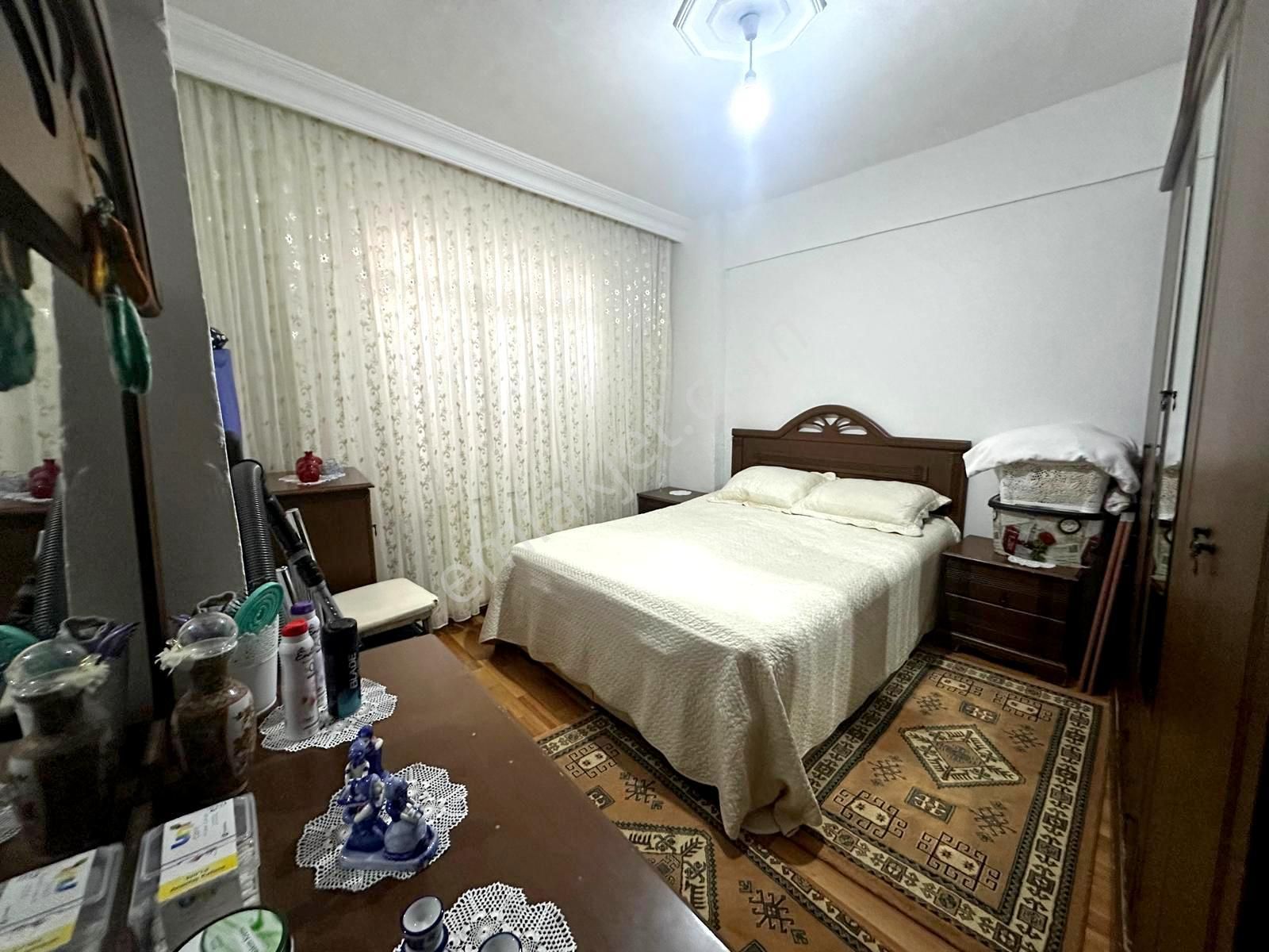 Tutar Dan Çobançeşme De 27 Yıllık 2+1 Hisseli Daire - Görsel 6