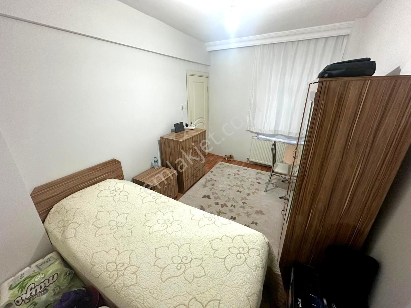 Tutar Dan Çobançeşme De 27 Yıllık 2+1 Hisseli Daire - Görsel 9