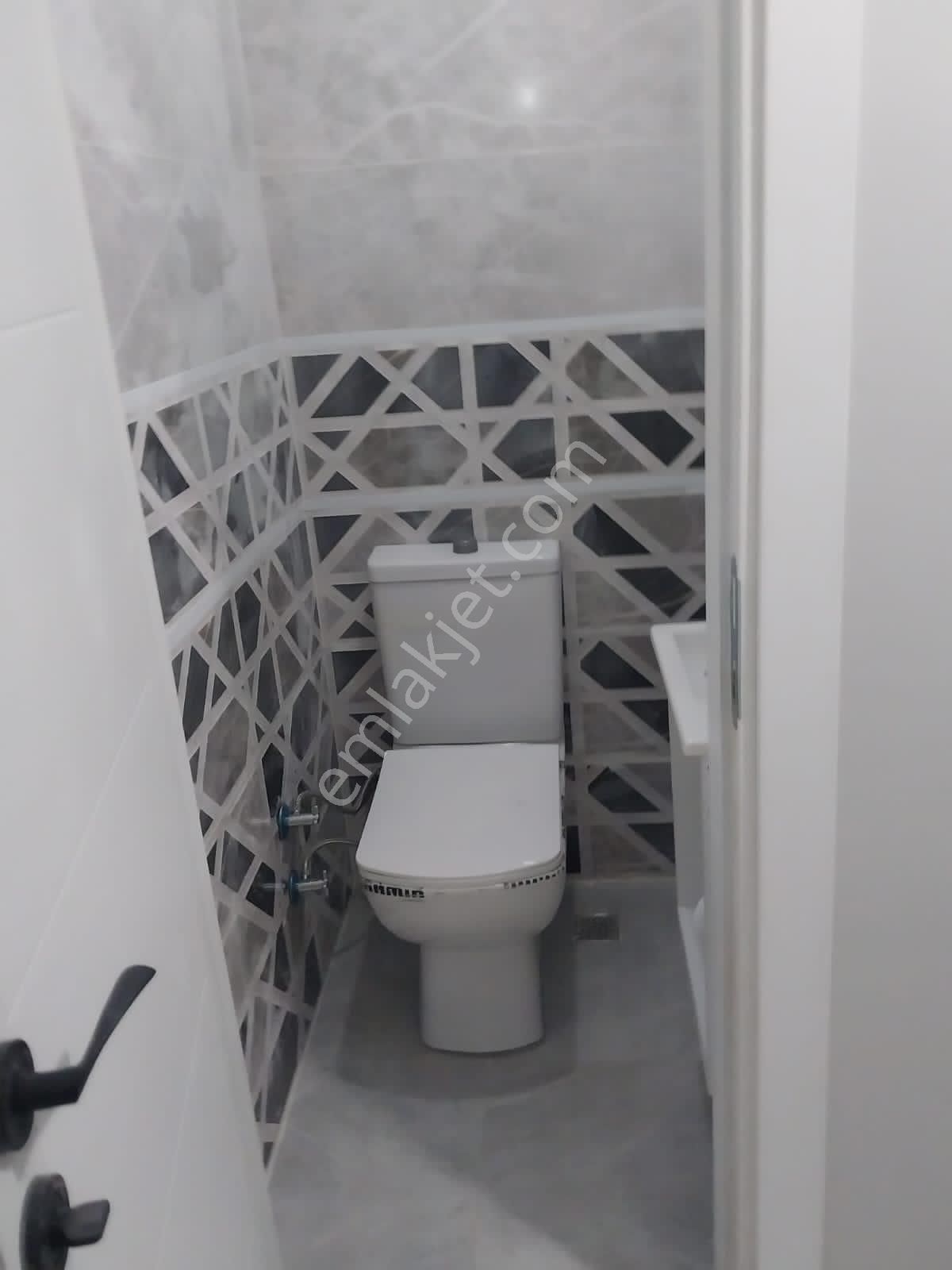 Ankadan İstanbulun Nadide Sultanı Üsküdar Merkezde Kiralık Daire - Görsel 18