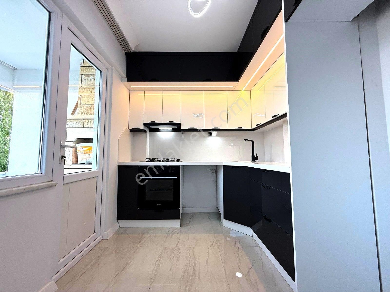 𝄞melodi'den İkizçay'da Doğa Manzaralı Arakat Ön Cephe Ayrı Mutfaklı 3+1 Fırsat Daire - Görsel 9