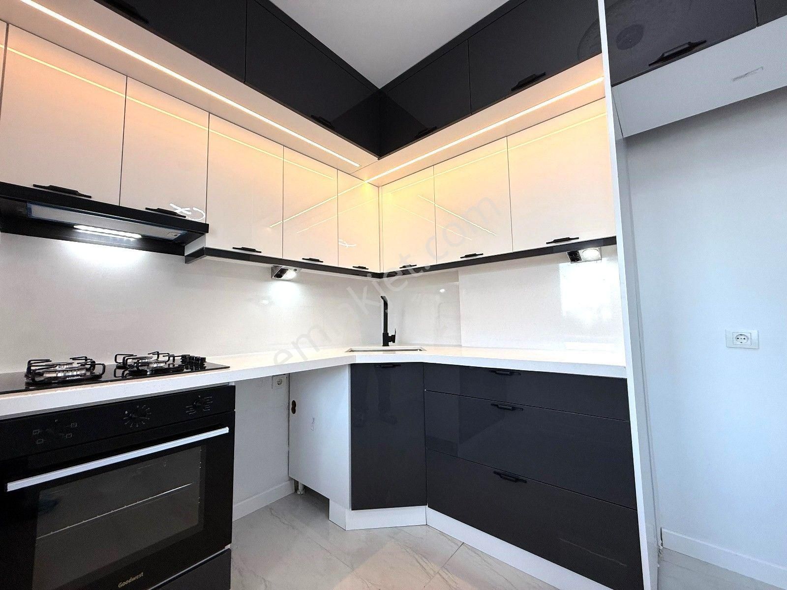 𝄞melodi'den İkizçay'da Doğa Manzaralı Arakat Ön Cephe Ayrı Mutfaklı 3+1 Fırsat Daire - Görsel 15