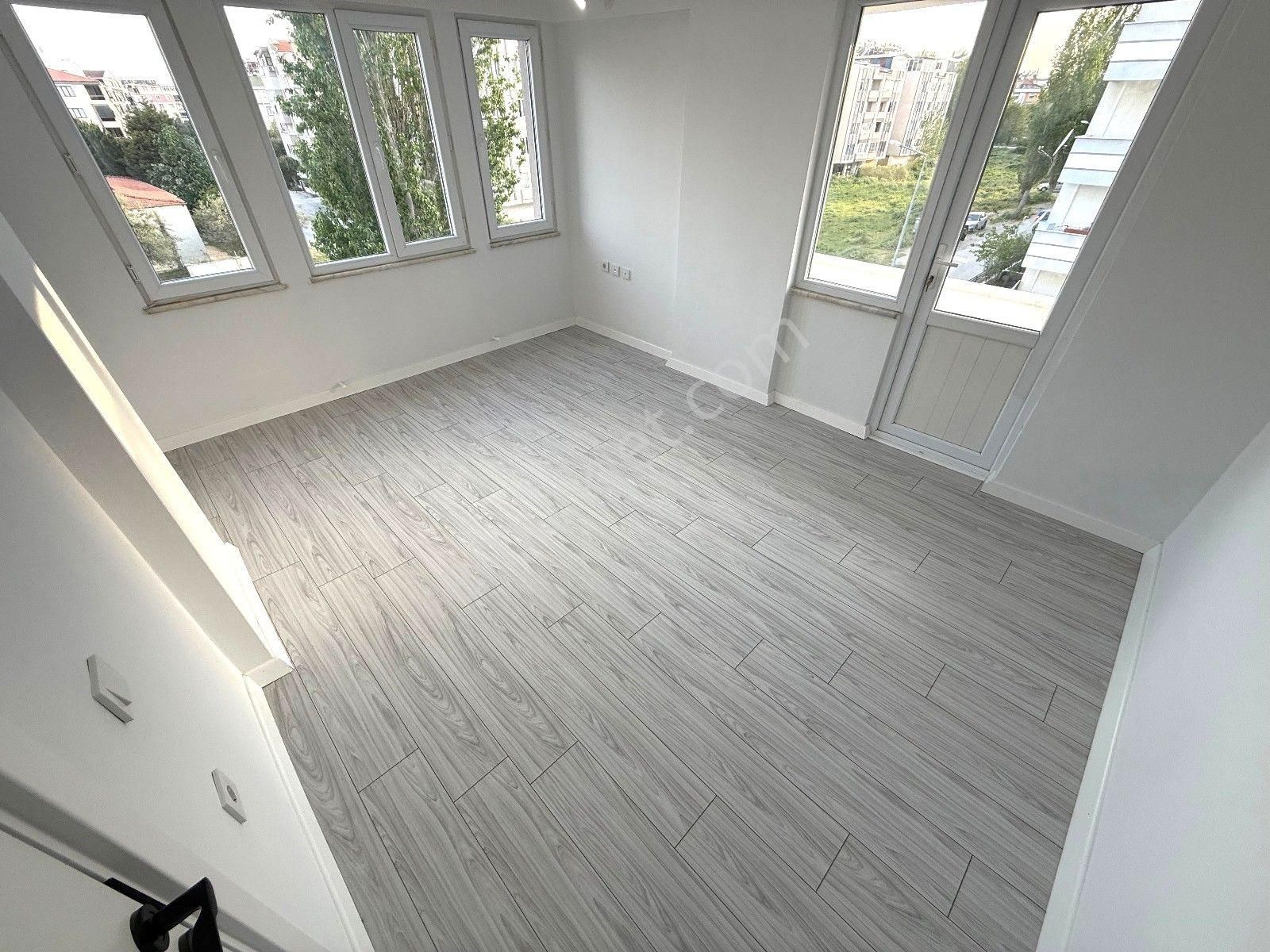 𝄞melodi'den İkizçay'da Doğa Manzaralı Arakat Ön Cephe Ayrı Mutfaklı 3+1 Fırsat Daire - Görsel 25