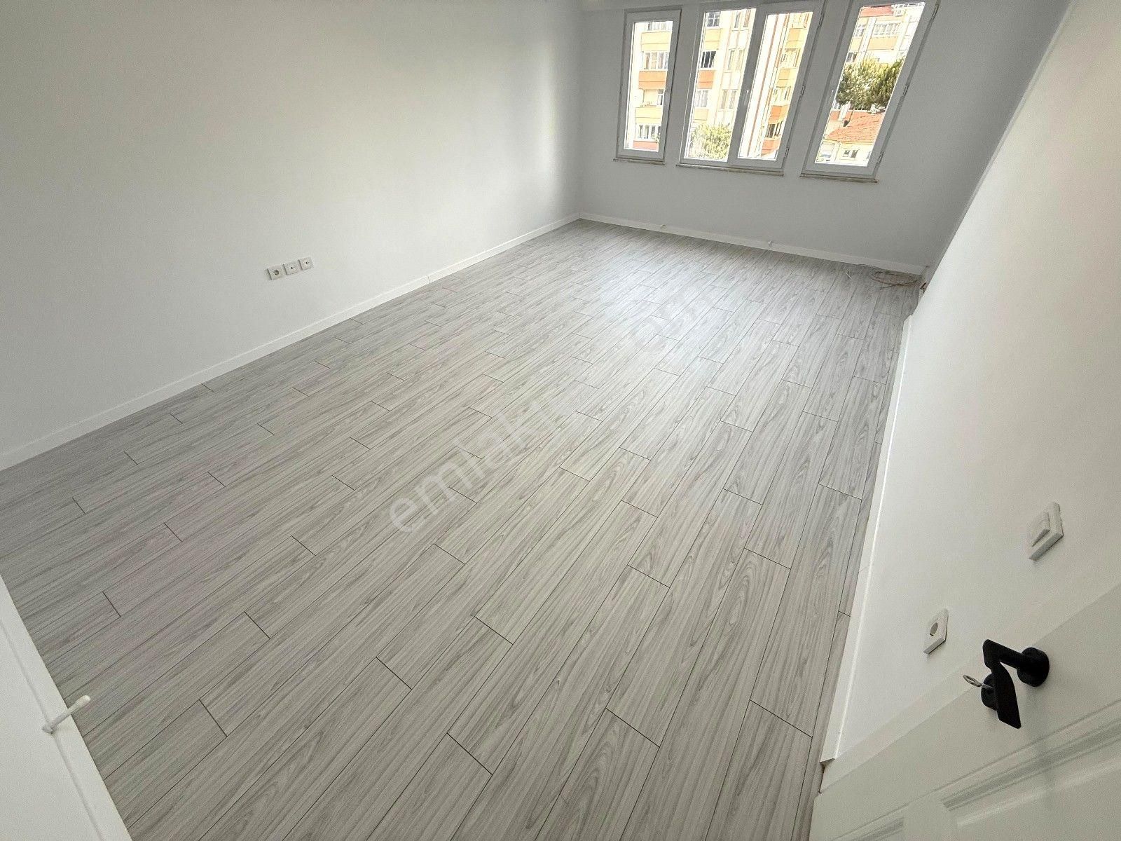 𝄞melodi'den İkizçay'da Doğa Manzaralı Arakat Ön Cephe Ayrı Mutfaklı 3+1 Fırsat Daire - Görsel 7