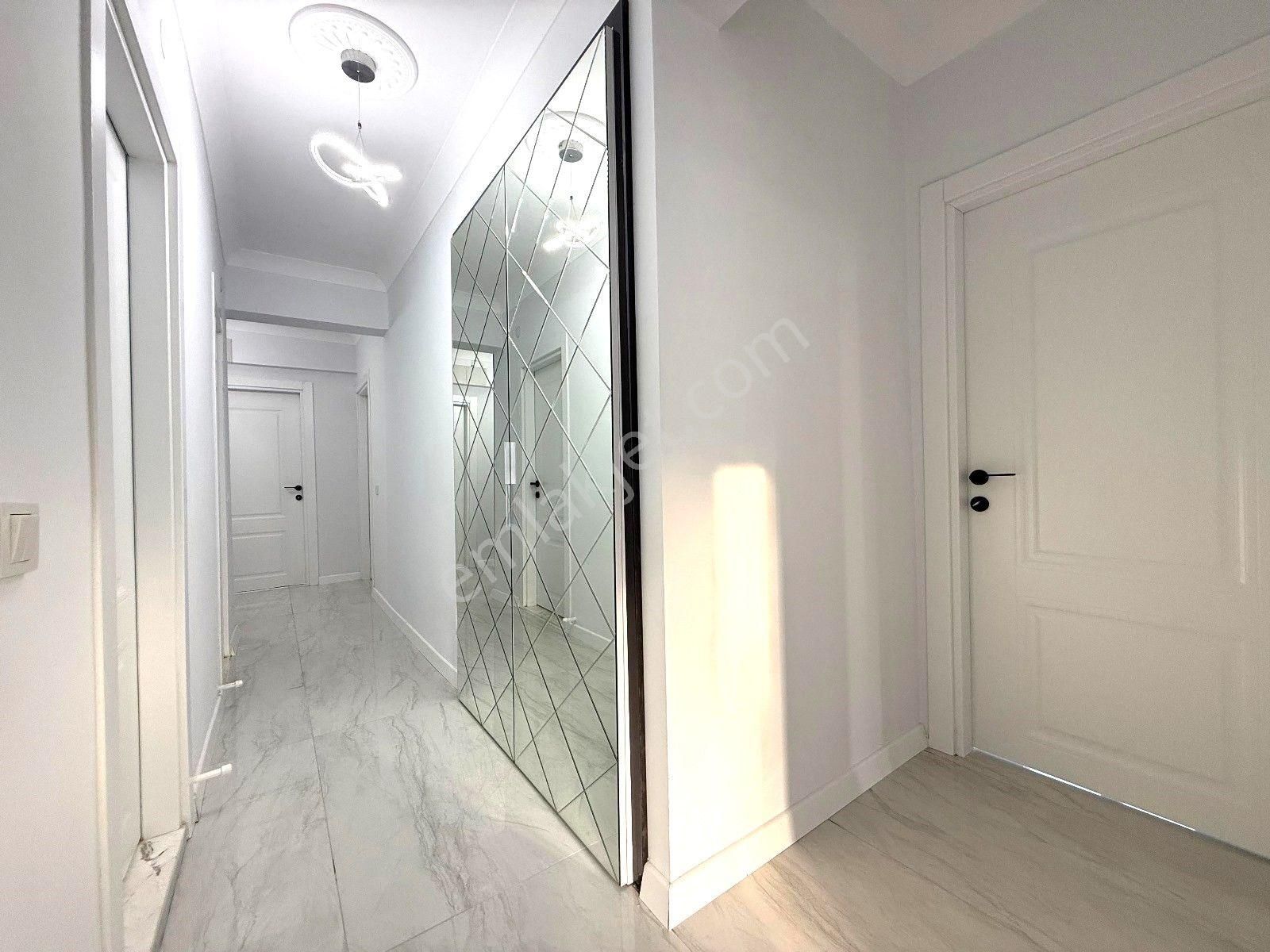 𝄞melodi'den İkizçay'da Doğa Manzaralı Arakat Ön Cephe Ayrı Mutfaklı 3+1 Fırsat Daire - Görsel 5