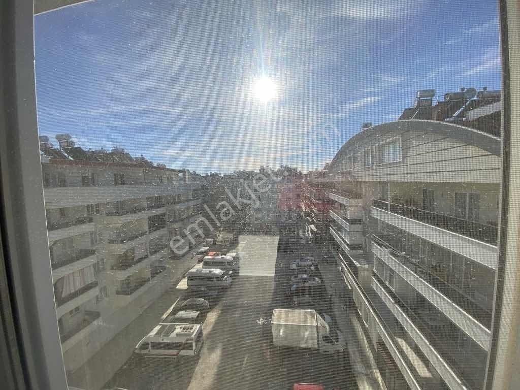 Didim Yeni Mahallede Merkezi Konumda, Yeni Binada3+1ayrı Mutfak - Görsel 13