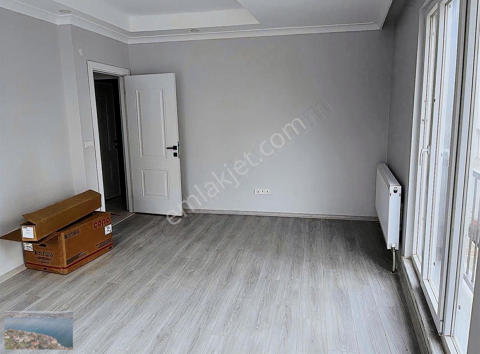 Sultangazi Zübeyde Hanım Mah'de 3+1 1.kat Kiralık Daire - Görsel 2