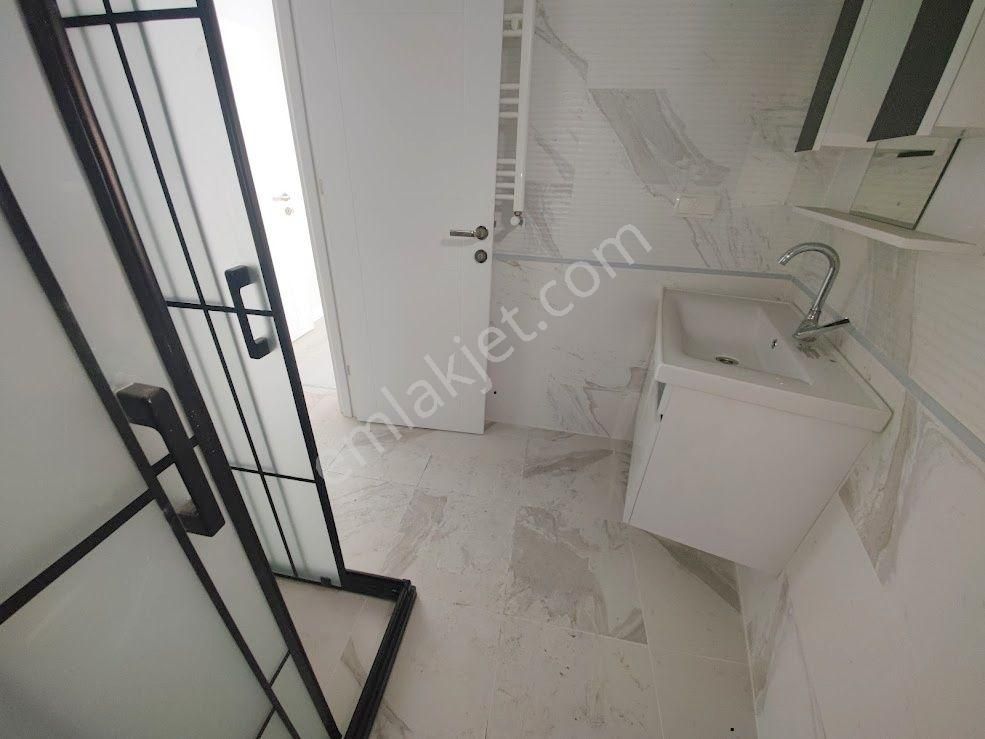 Tutar Emlak Da Devlet Hastanesine Yakın 3+1 115 M2 3yıllık Daire - Görsel 16