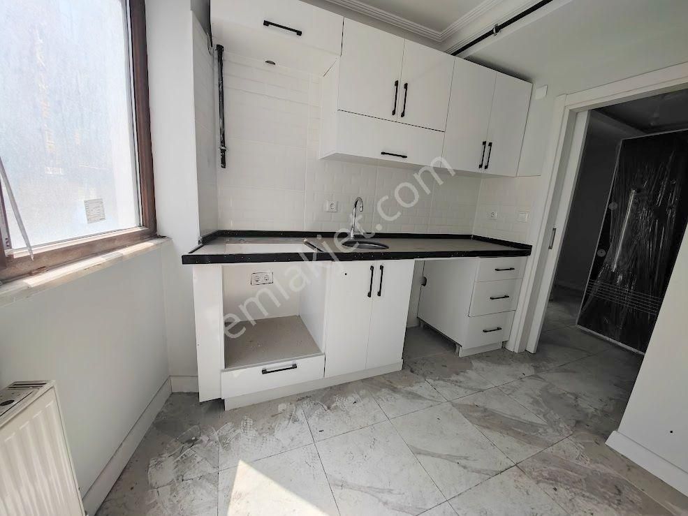 Tutar Emlak Da Devlet Hastanesine Yakın 3+1 115 M2 3yıllık Daire - Görsel 13