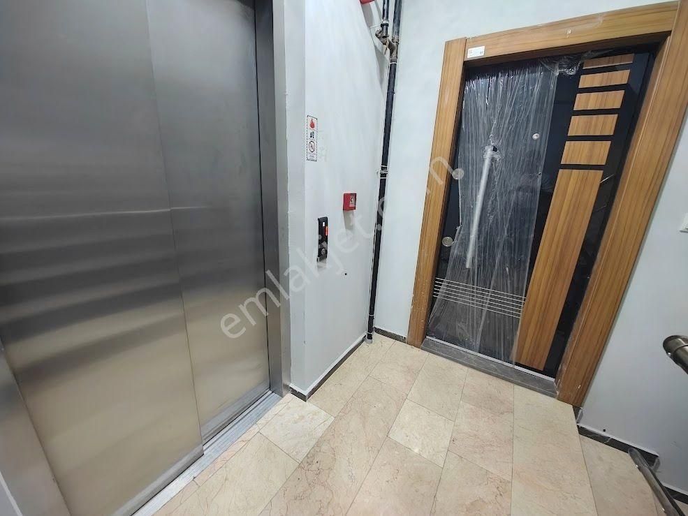 Tutar Emlak Da Devlet Hastanesine Yakın 3+1 115 M2 3yıllık Daire - Görsel 3