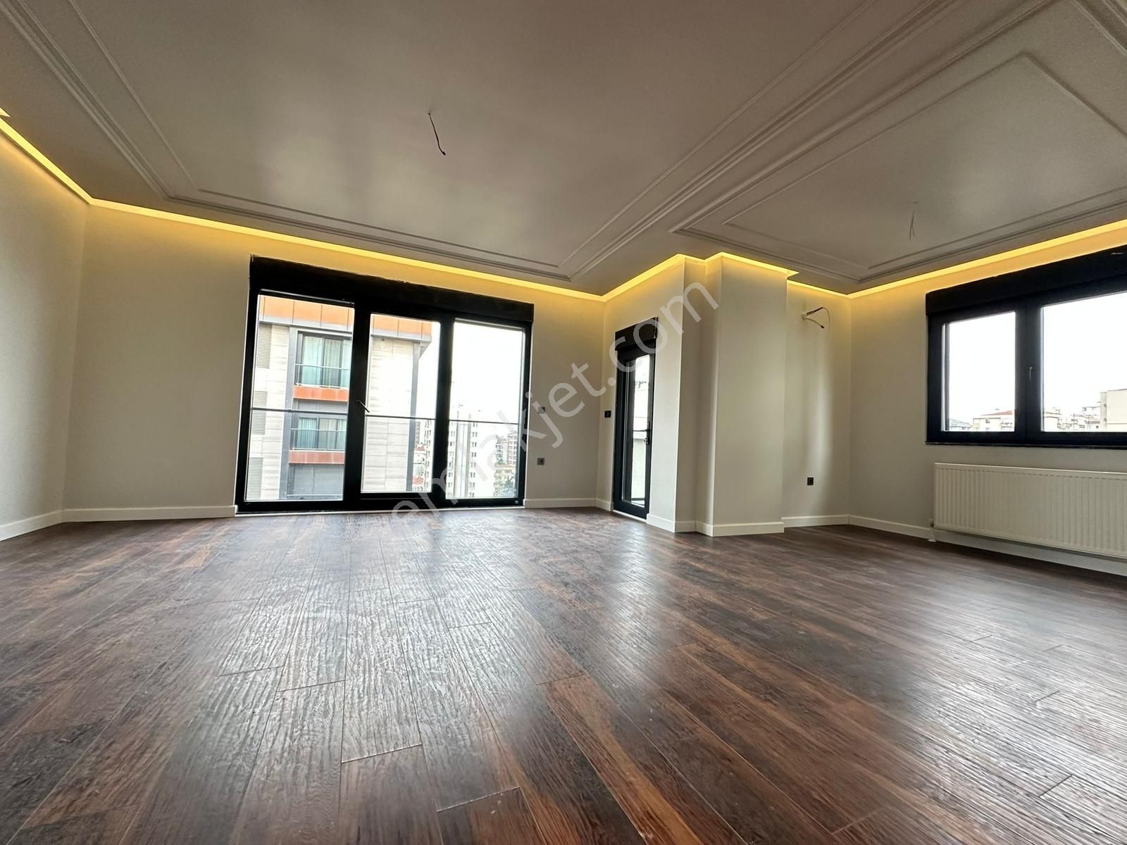 Utkudan Suadiye Bağdat Cad.yakın Balkonlu Ebeveynli Satılık 3+1 - Görsel 23