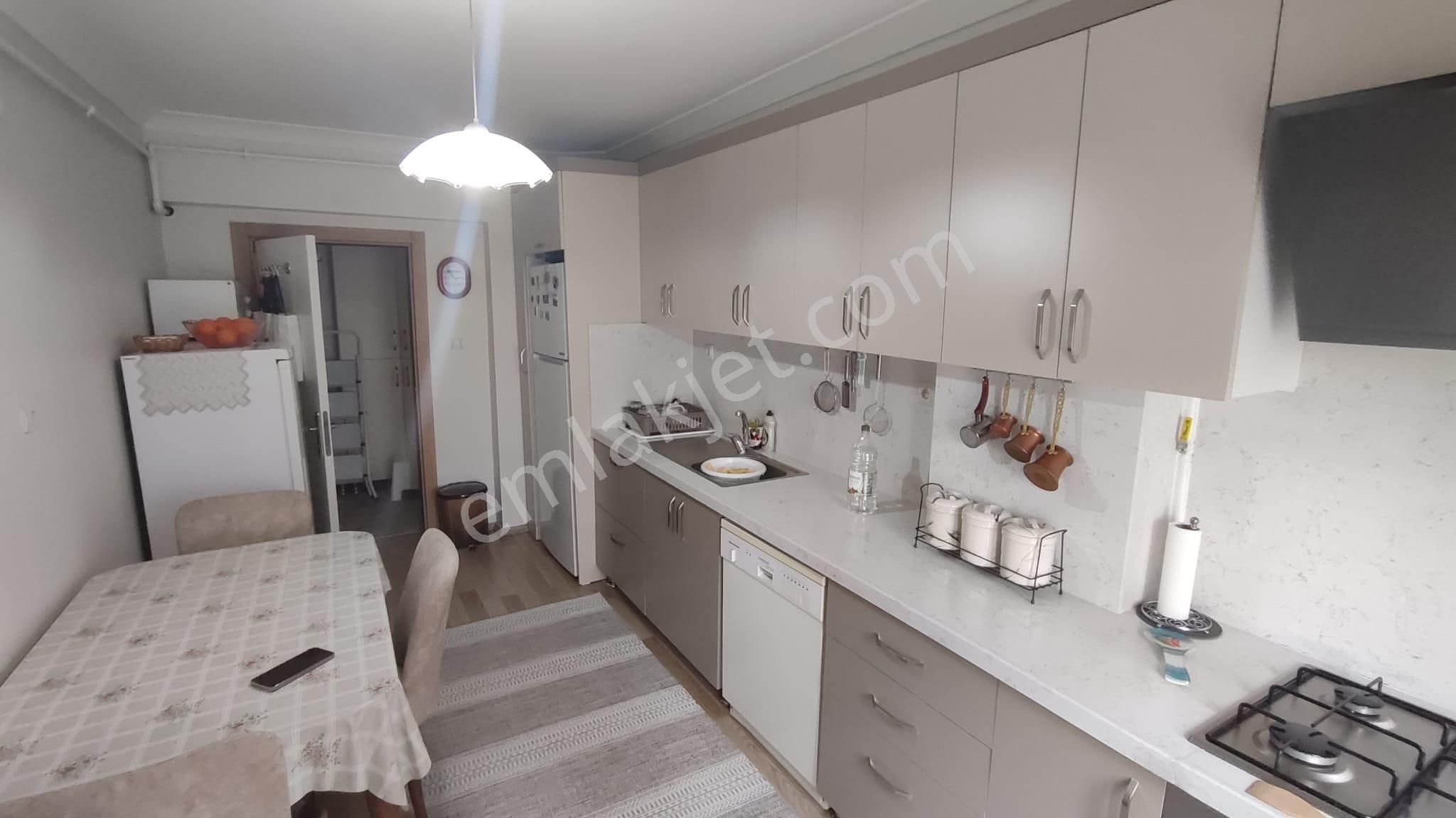 Atanora Vadiden İlkerde Vadi Cepheli Asansörlü Ara Kat Ön Cephe Geniş Metraj 3+1 - Görsel 22