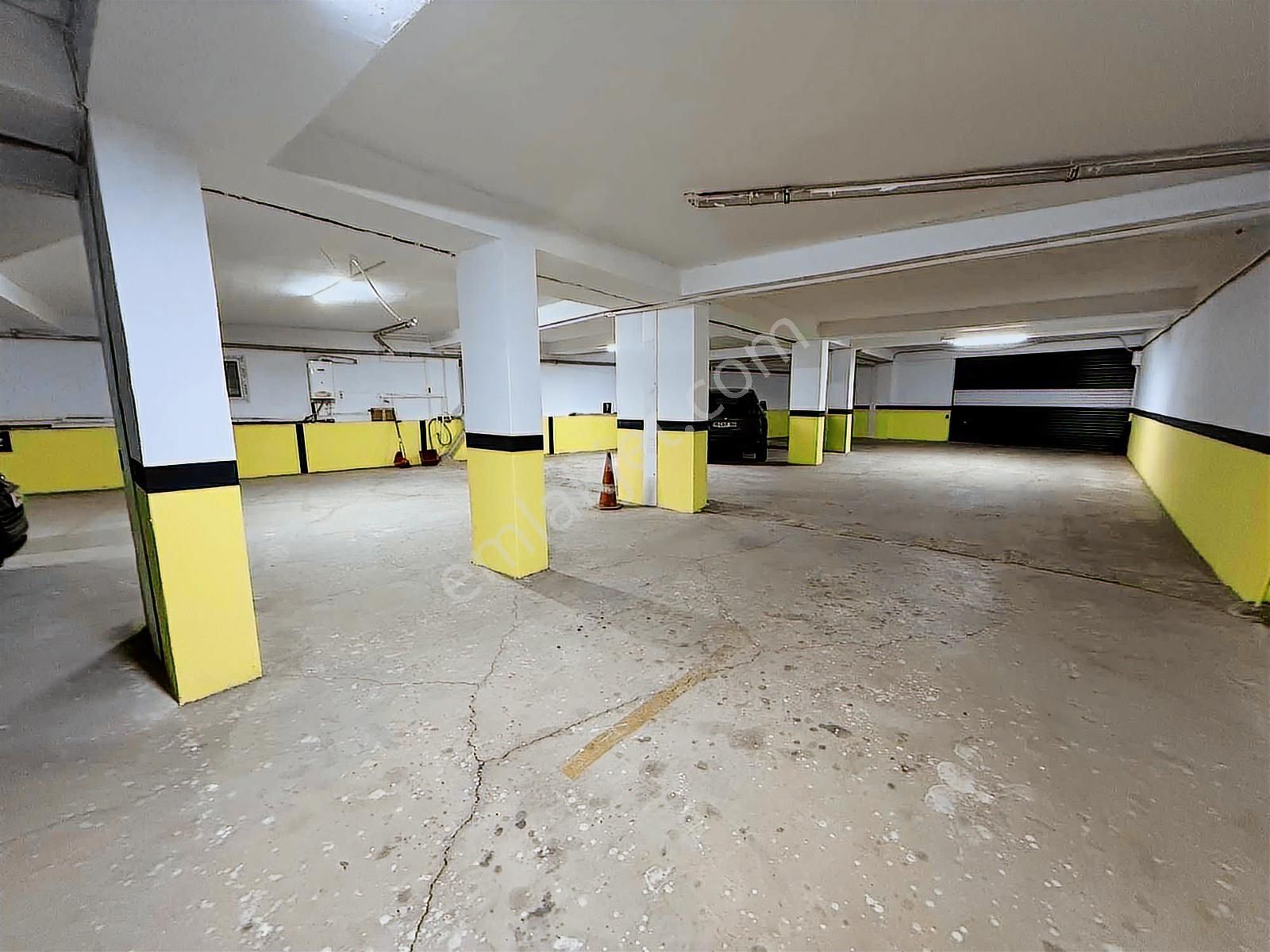 Beylikdüzü Marina'ya Yakın Konumda Geniş M2 Kış Bahçeli 3+1 !! - Görsel 7