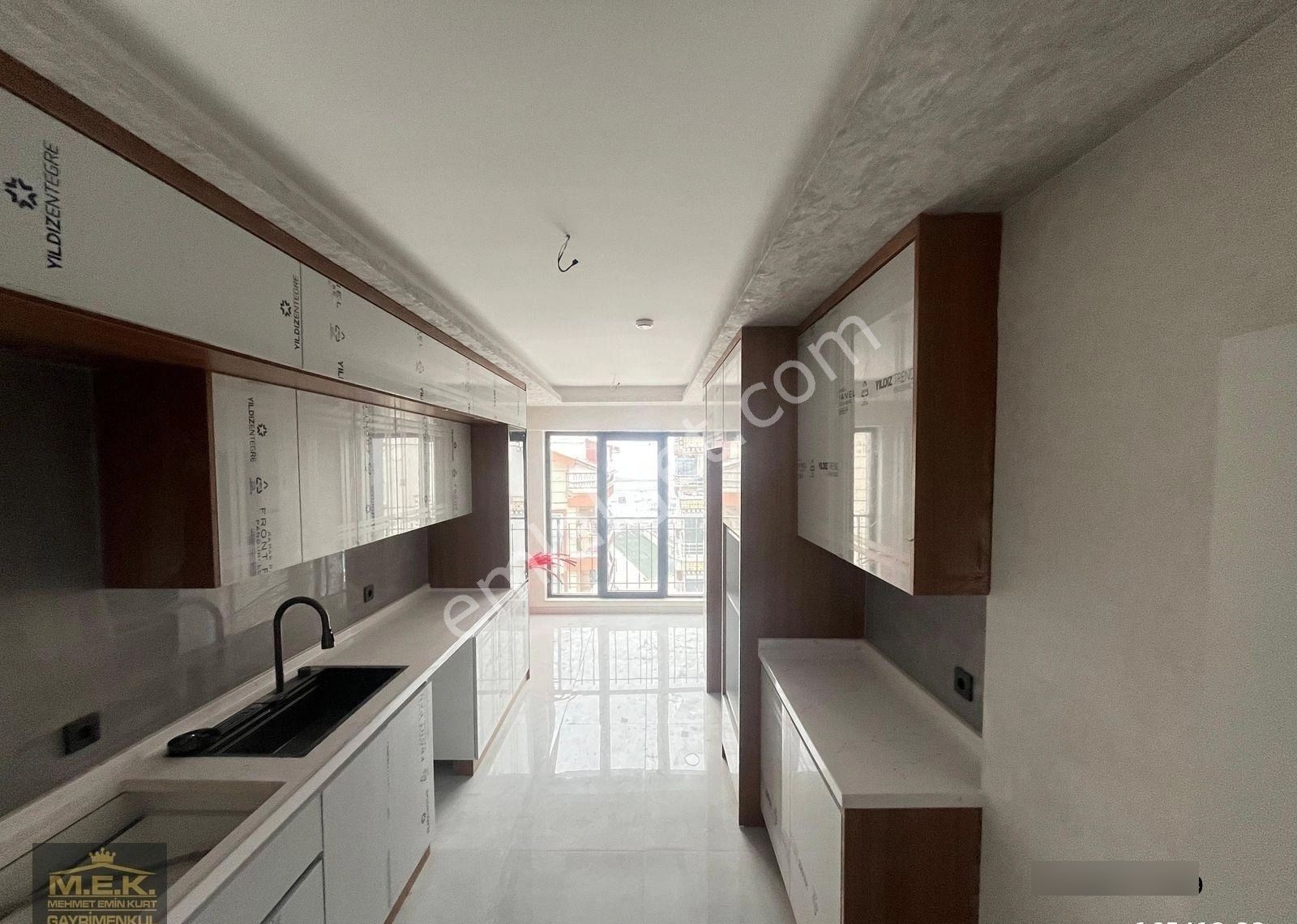 Atarparkta Site Konseptinde Giyinme Odalı 4+1 Sıfır Daire - Görsel 30