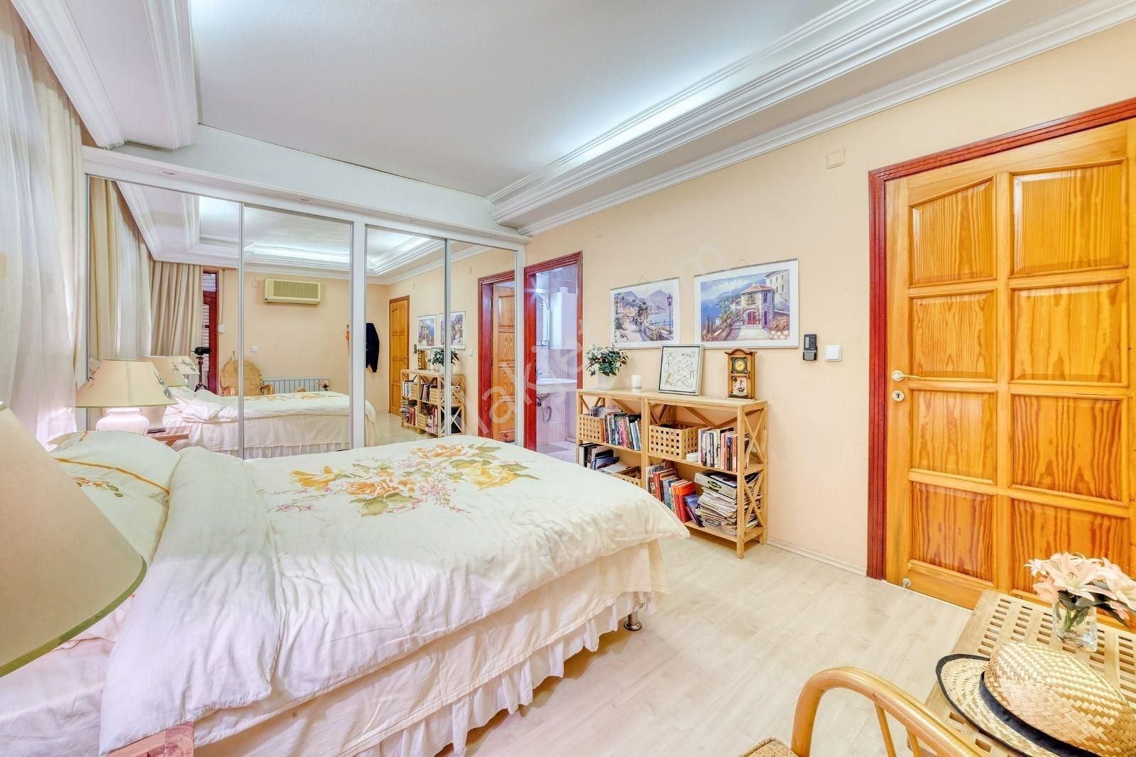 Alanya Cumhuriyet Mahallesi’nde Tam Deniz Manzaralı, Merkezi Konumda 3+1 Daire - Görsel 11