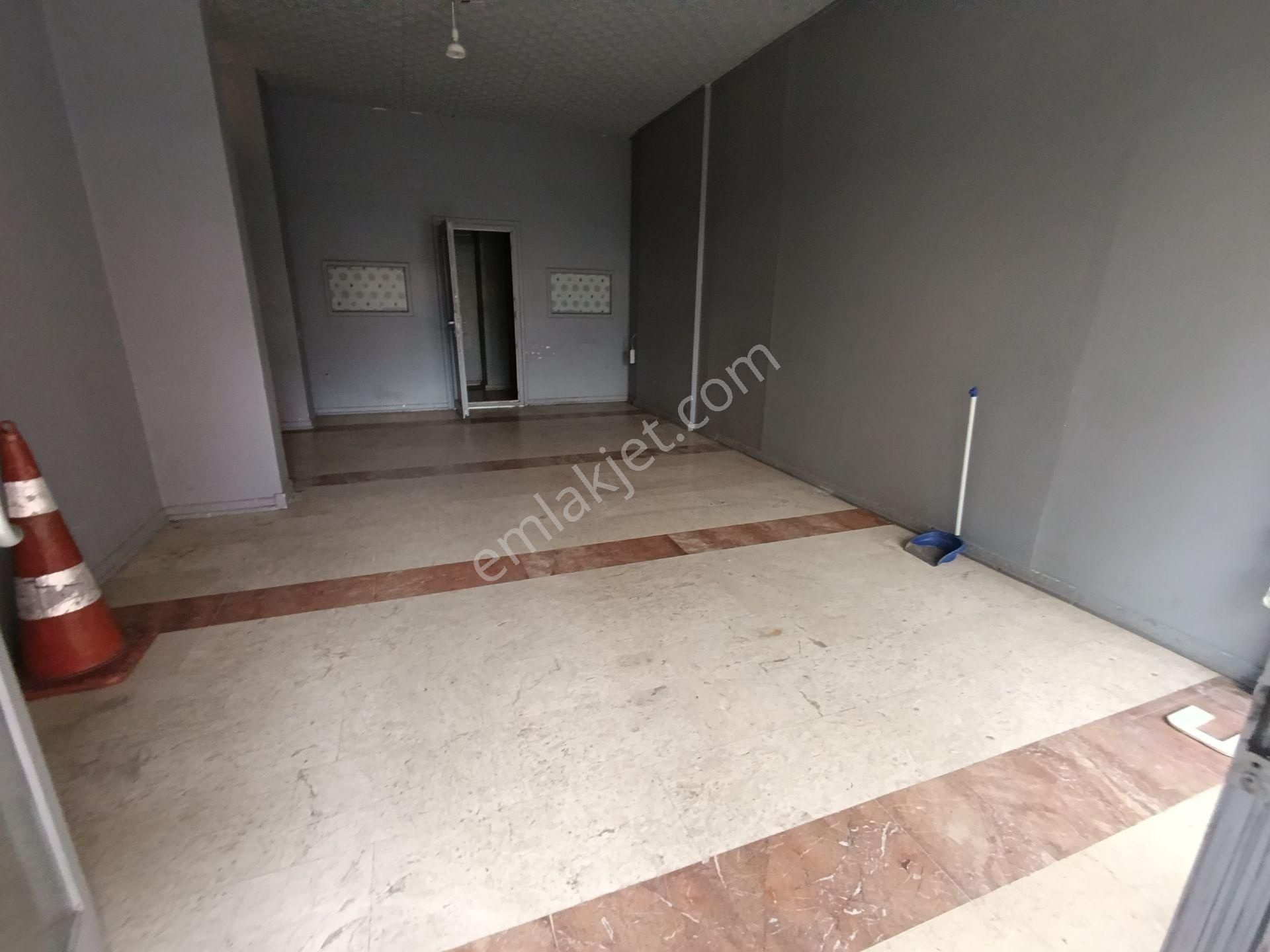 Pendik Güzelyalı E-5 Altında Anacaddeye 1 Parsel Kiralık 160m2 Düz Dükkan - Görsel 5