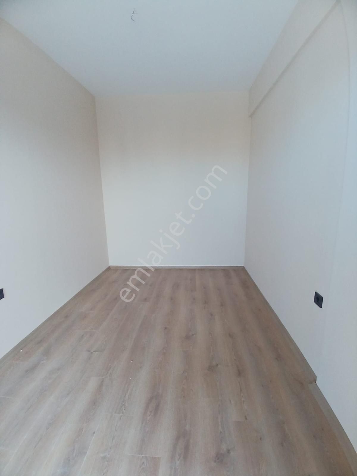 Seyrek Üniversitesine 5 Dk Mesafede 1+1 Daire - Görsel 17