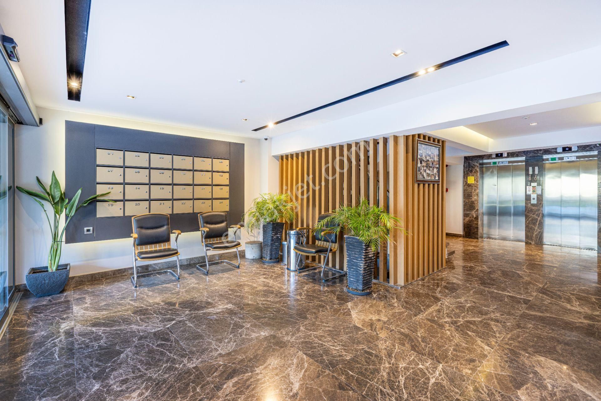 Bornova Evka 3 Site İçerisinde Lüks Dubleks 4+1 Kiralık Daire - Görsel 26