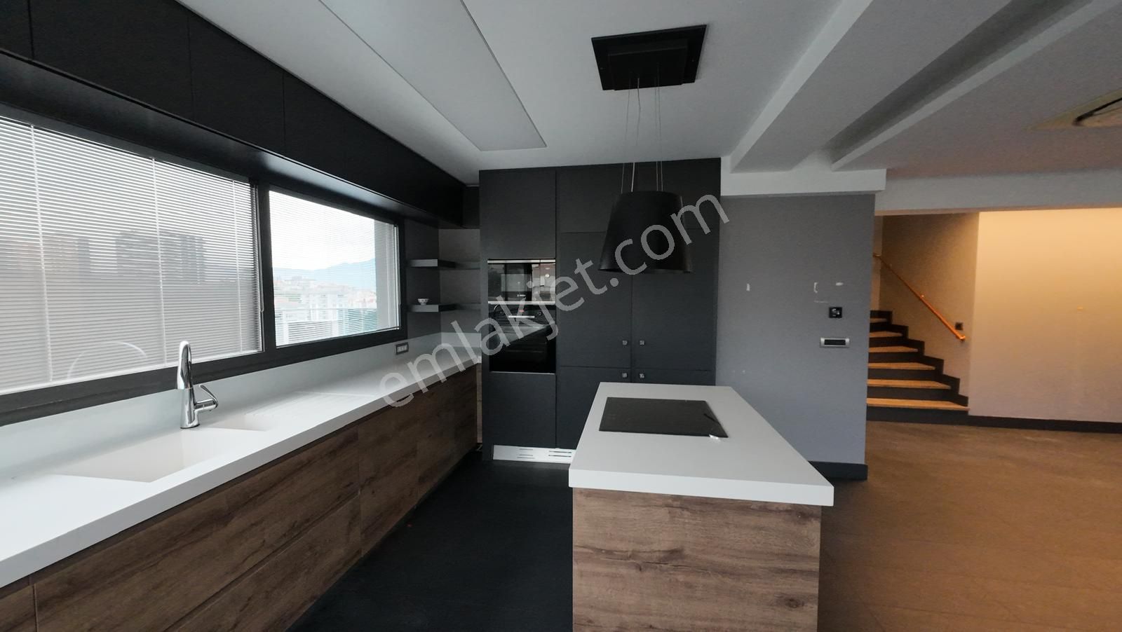 Bornova Evka 3 Site İçerisinde Lüks Dubleks 4+1 Kiralık Daire - Görsel 2