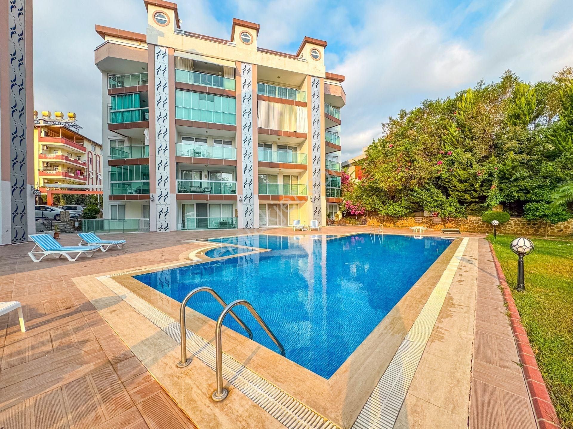 Alanya Kestelde Satılık 3+1 Lüks Eşyalı Dubleks Daire - Görsel 25