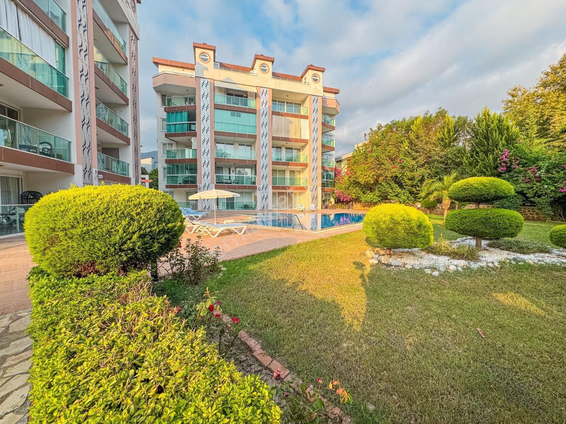 Alanya Kestelde Satılık 3+1 Lüks Eşyalı Dubleks Daire - Görsel 26