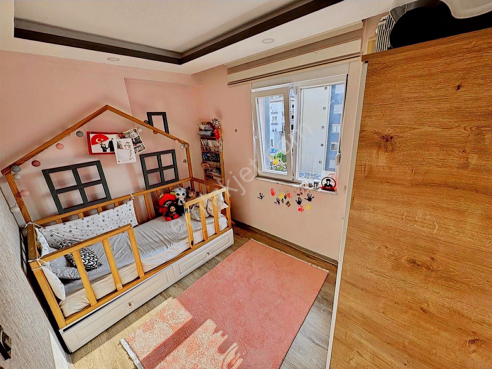 İltemir Okul Dibi 3+1 140m2 Konum Harikası Arakat - Görsel 15