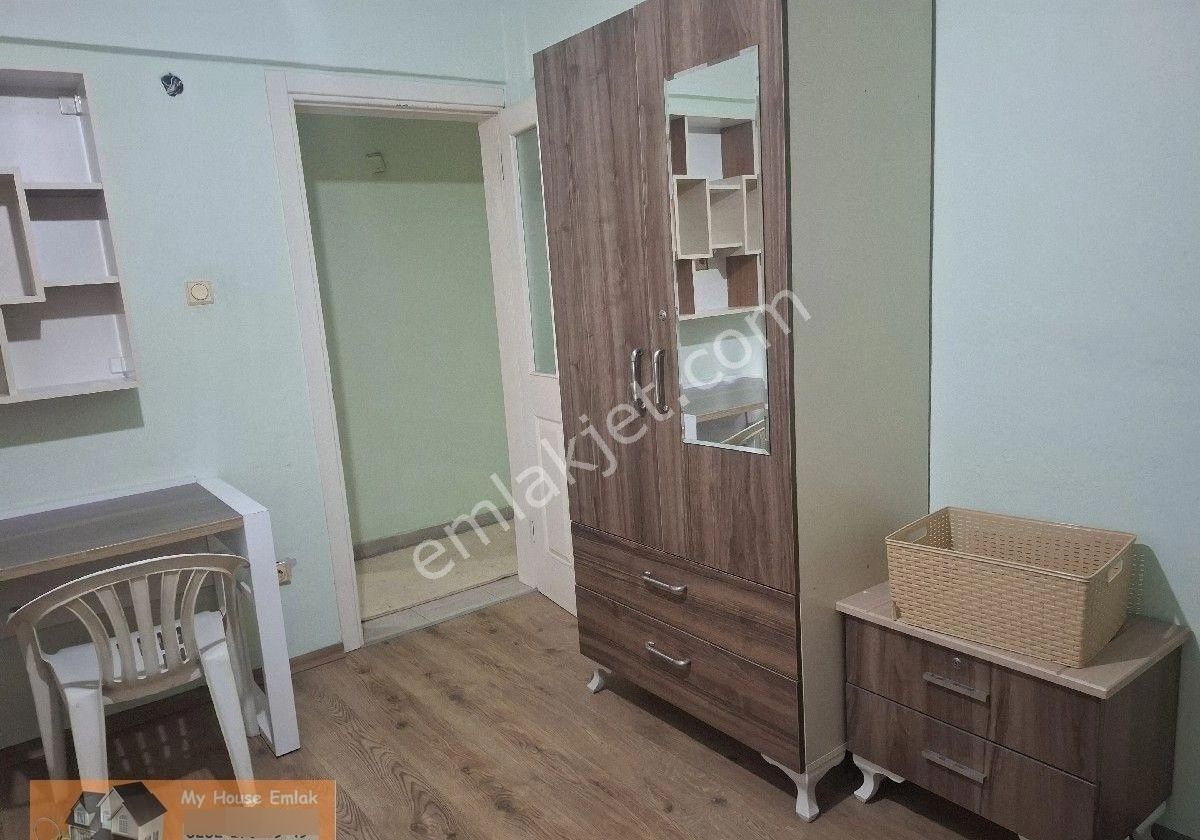 Buca Yenigün Mahallesnde 3+1 Eşyalı Doğalgazlı Yüksek Giriş Kiralık Daire - Görsel 16