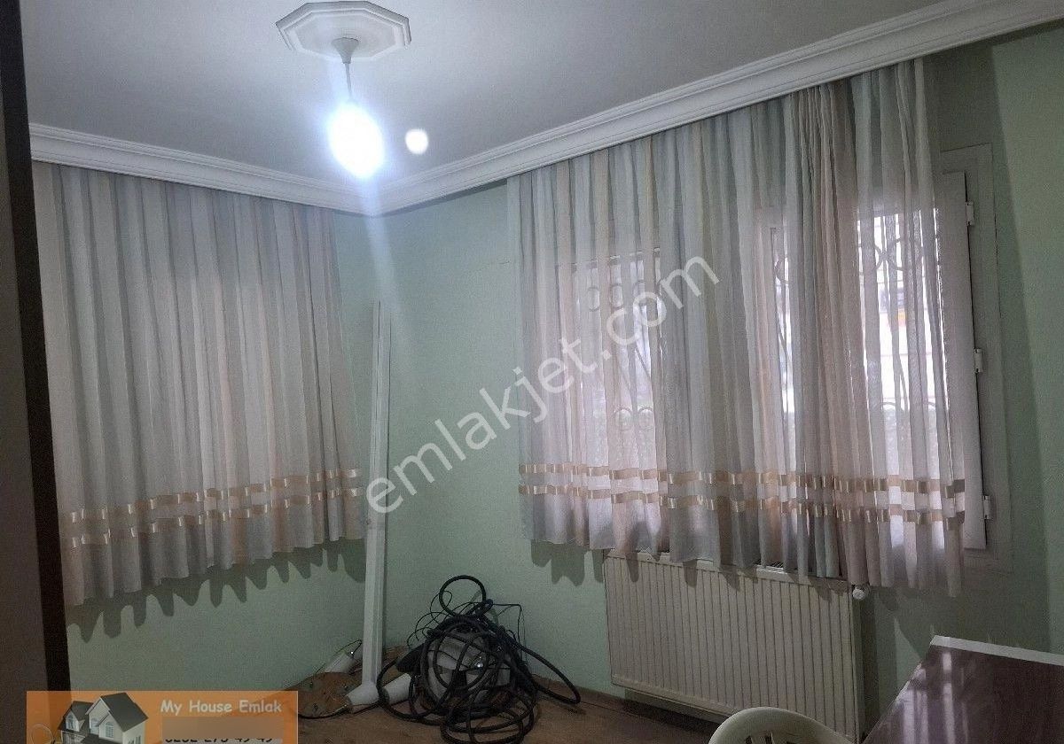Buca Yenigün Mahallesnde 3+1 Eşyalı Doğalgazlı Yüksek Giriş Kiralık Daire - Görsel 3