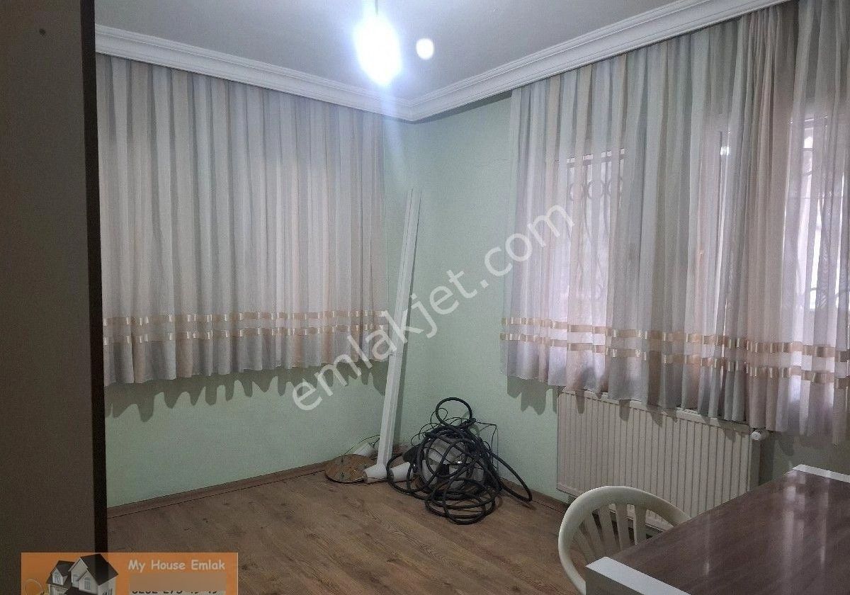 Buca Yenigün Mahallesnde 3+1 Eşyalı Doğalgazlı Yüksek Giriş Kiralık Daire - Görsel 6