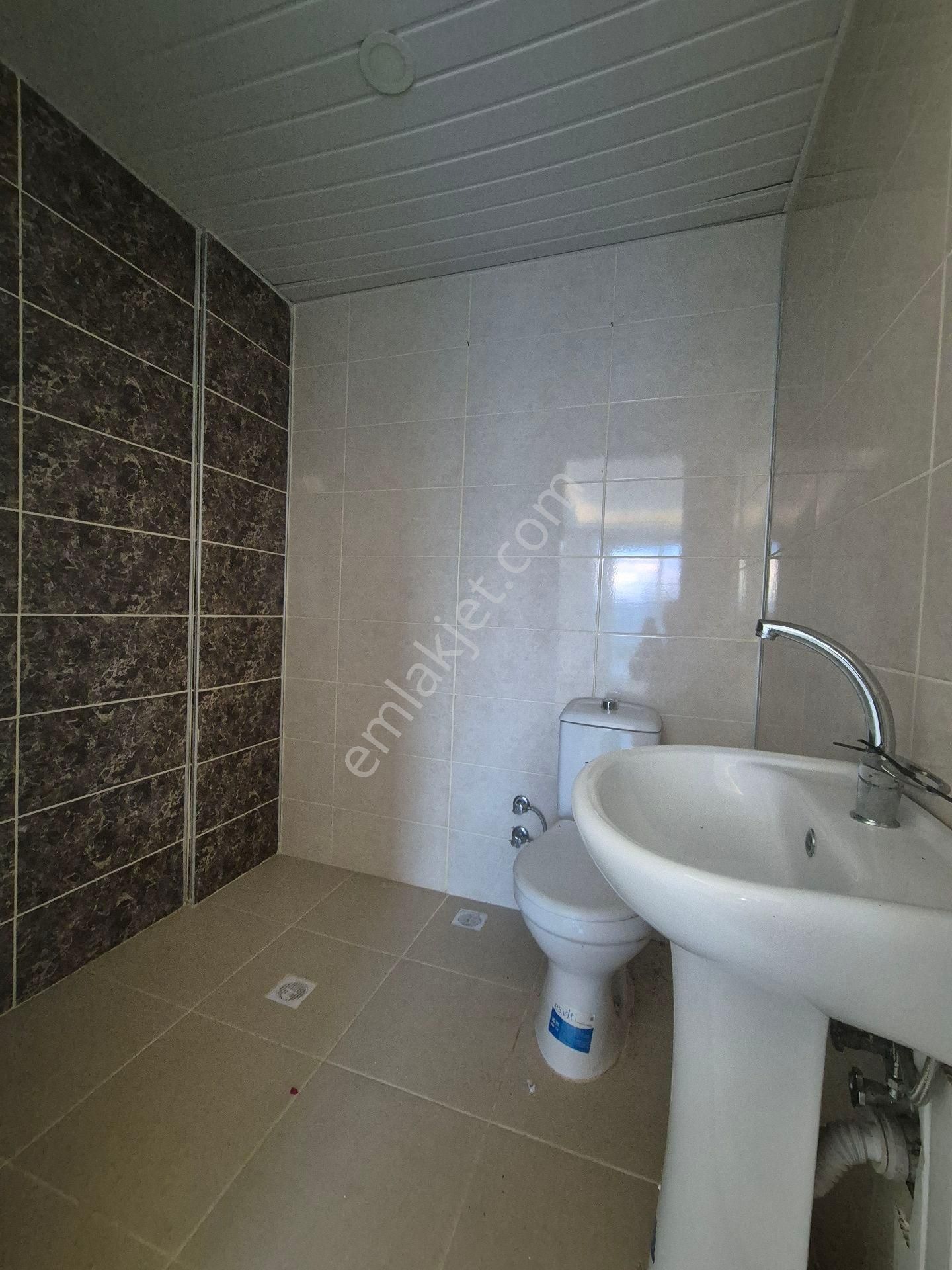 Gültepe'de 3+1 Açık Mutfak 2 Katlı Caddeye Yakın Kiralık Müstakil Ev - Görsel 20