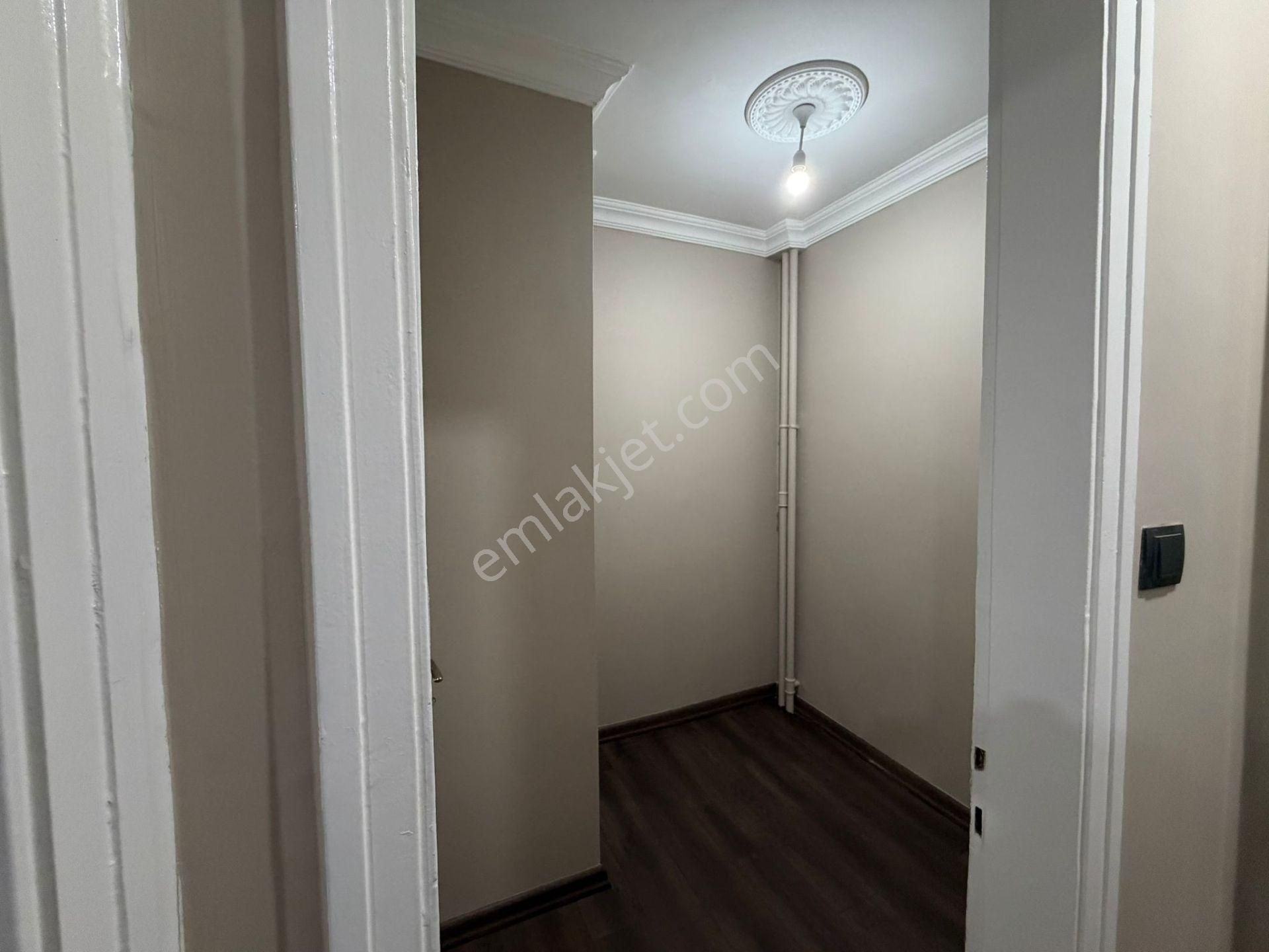 Pangaltı 2+1 Kiralık Metroya 150m Yenilenmiş Daire - Görsel 5