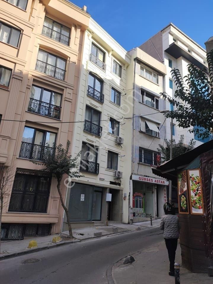 Nişantaşı Rumelivali Konağı Aksında 90 M² Ticari Kullanım