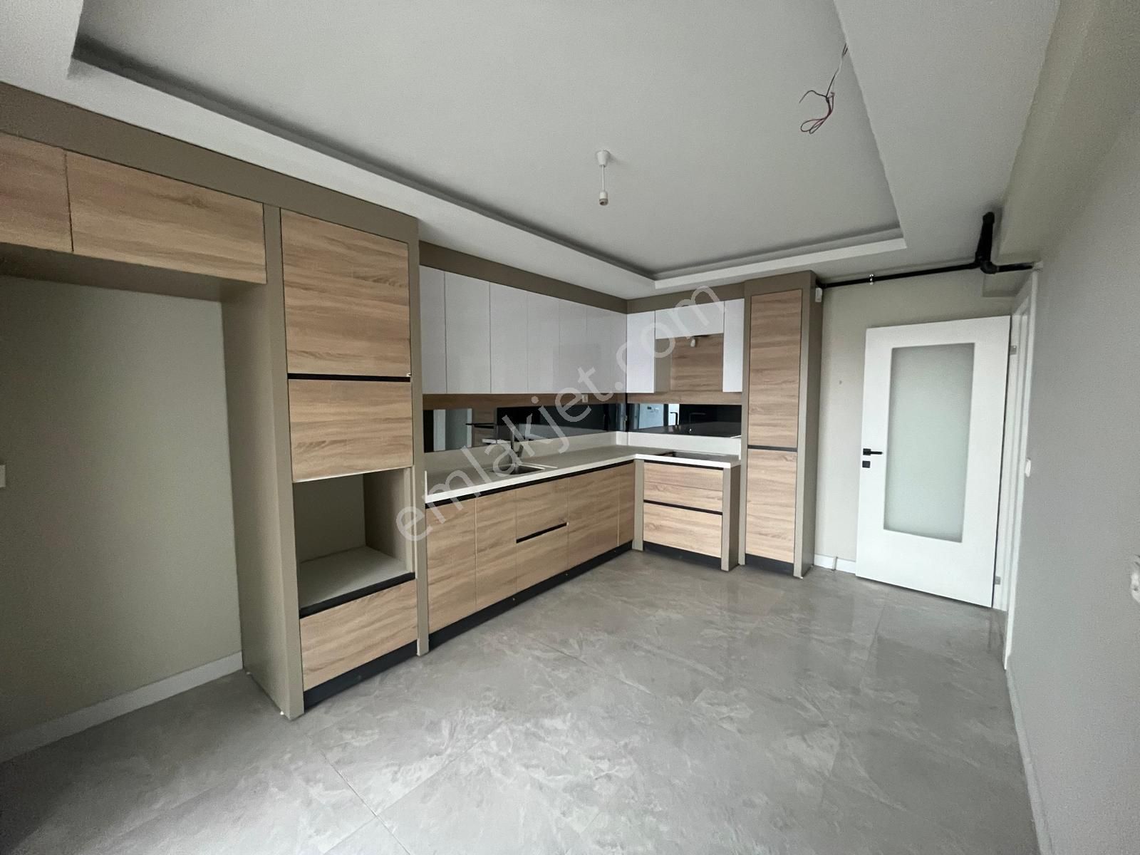 Mç Emlak'tan Törekent Mahallesin'de 3+1 Satılık Daire