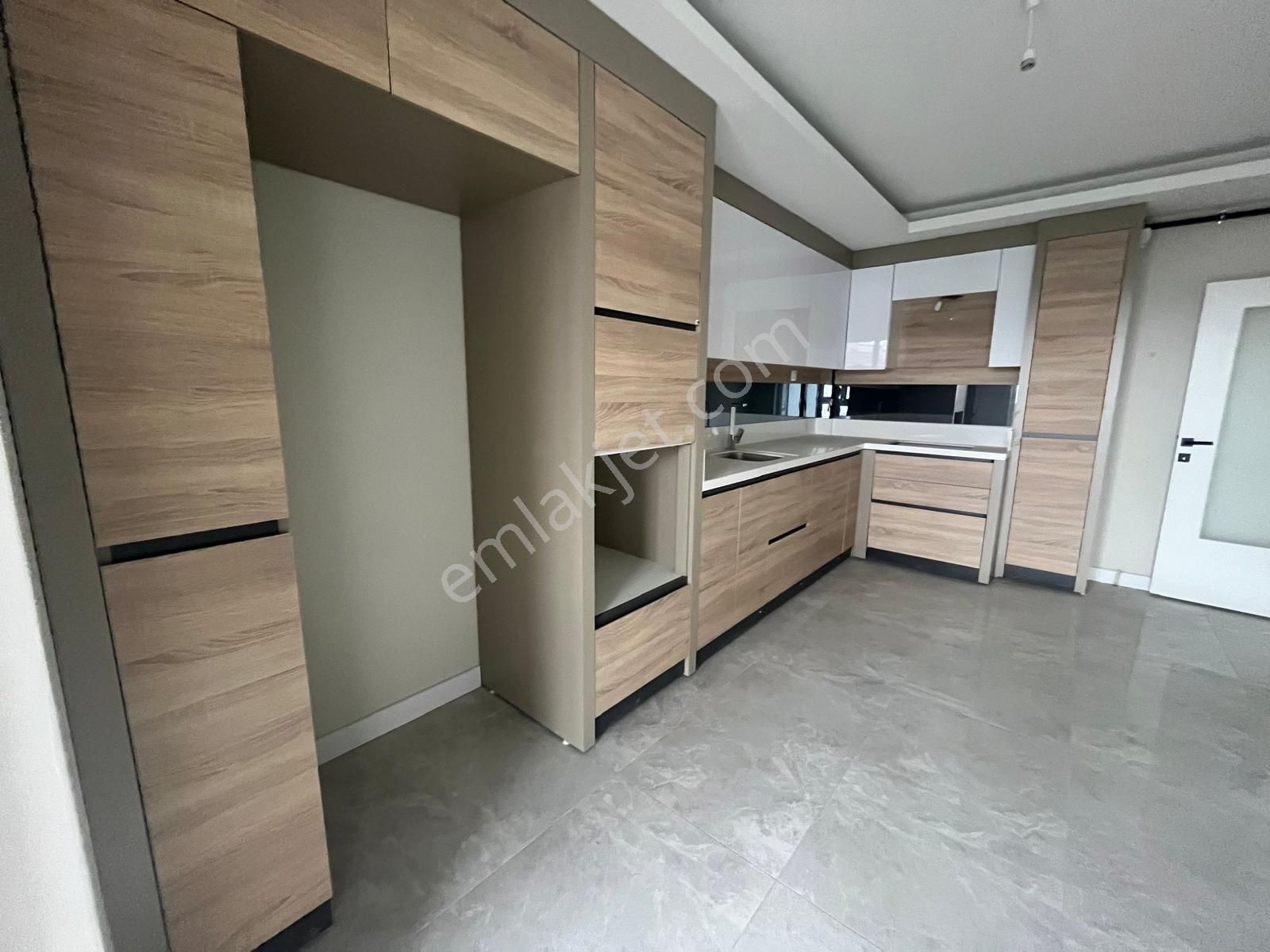 Mç Emlak'tan Törekent Mahallesin'de 3+1 Satılık Daire - Görsel 3