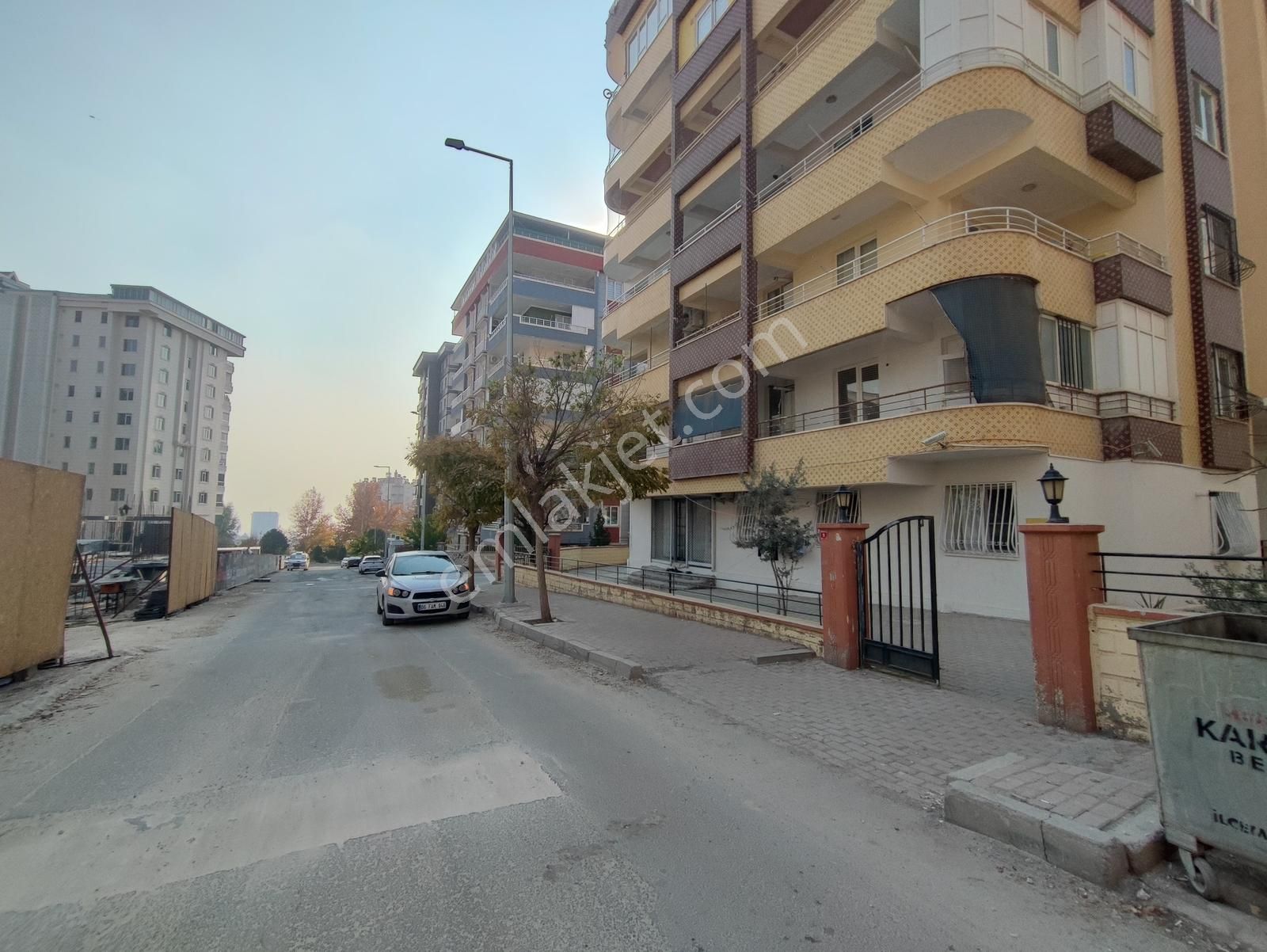 Karaköprü Güzelşehir Okullar Bölgesinde Kiralık 3+1 - Görsel 2