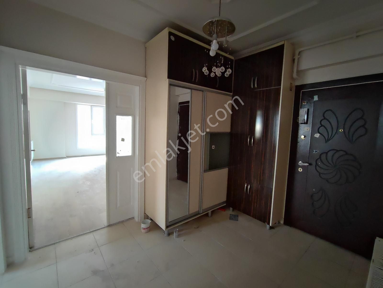 Karaköprü Güzelşehir Okullar Bölgesinde Kiralık 3+1 - Görsel 14