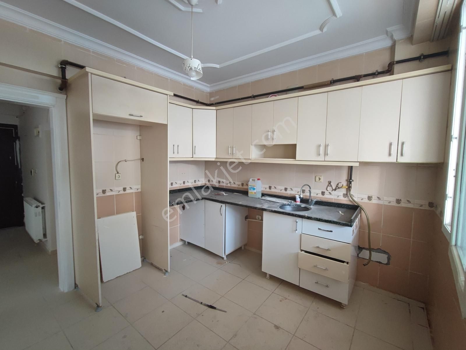 Karaköprü Güzelşehir Okullar Bölgesinde Kiralık 3+1 - Görsel 10