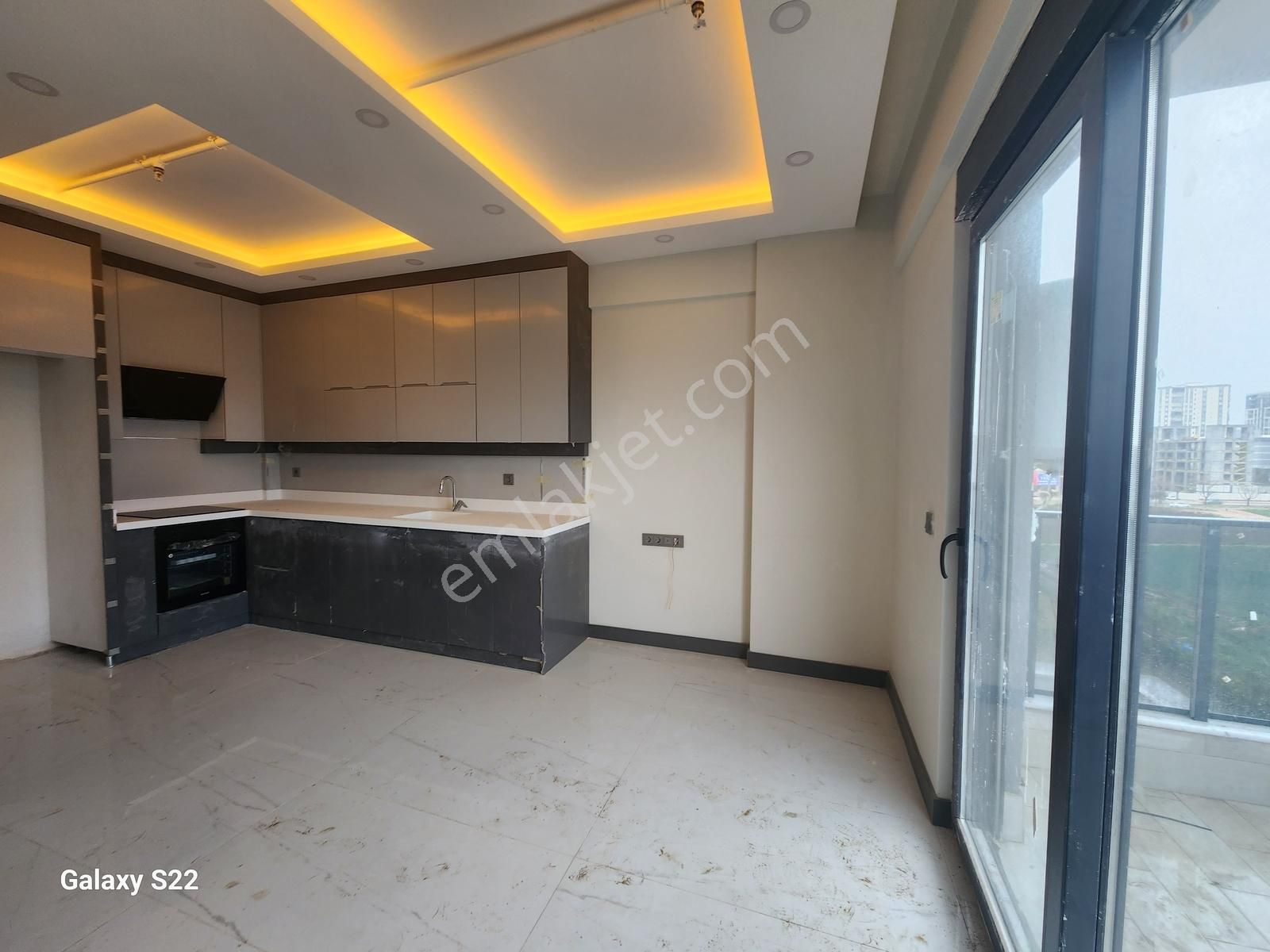 Altıntaş'ta Kapalı Otoparklı Site İçerisinde 1+1 Kiralık Daire - Görsel 3