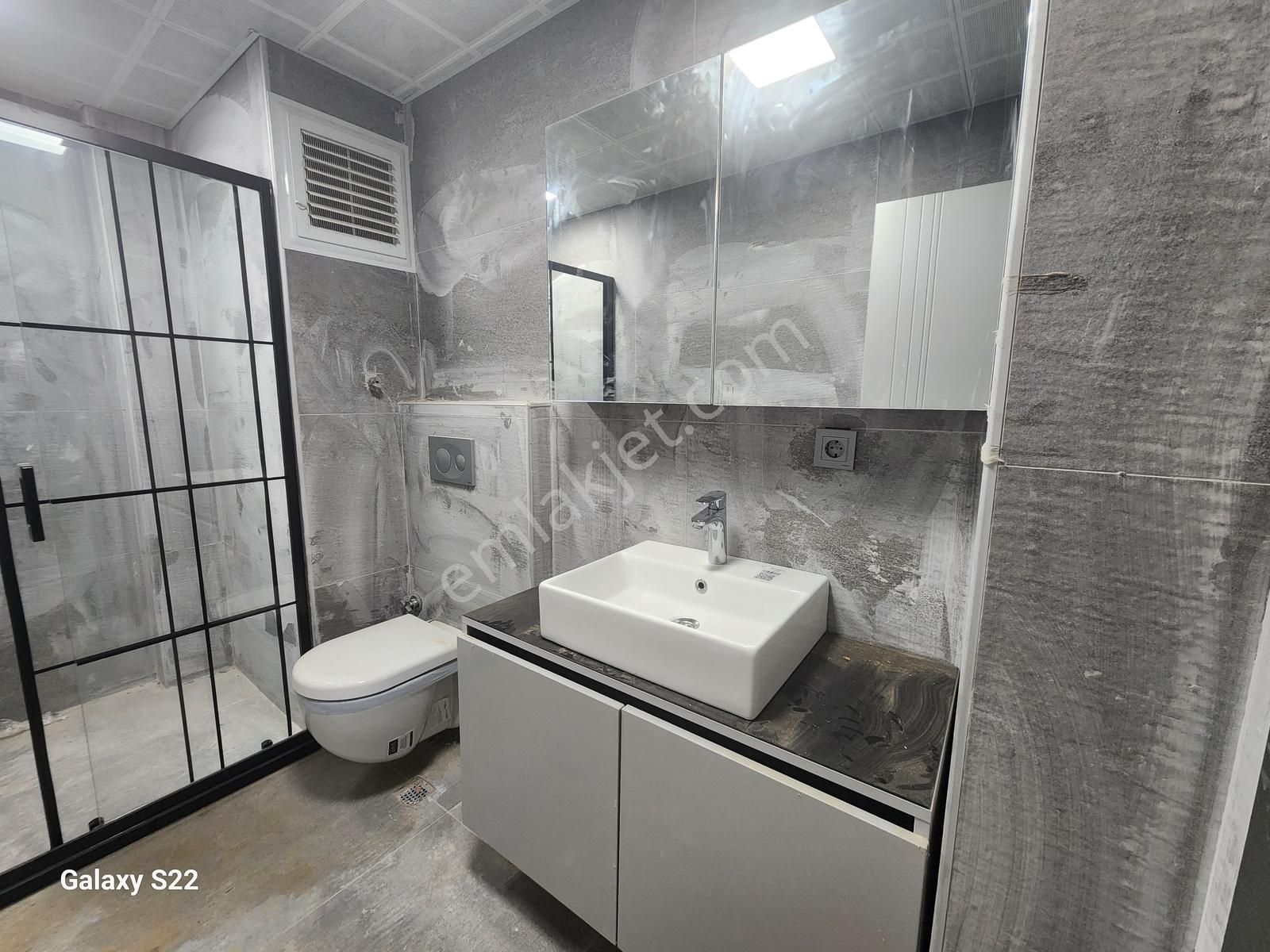 Altıntaş'ta Kapalı Otoparklı Site İçerisinde 1+1 Kiralık Daire - Görsel 12