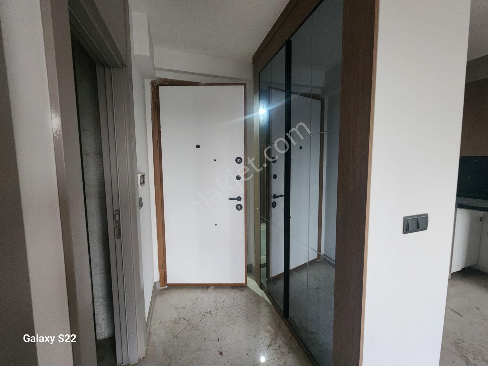 Altıntaş'ta Kapalı Otoparklı Site İçerisinde 1+1 Kiralık Daire - Görsel 14