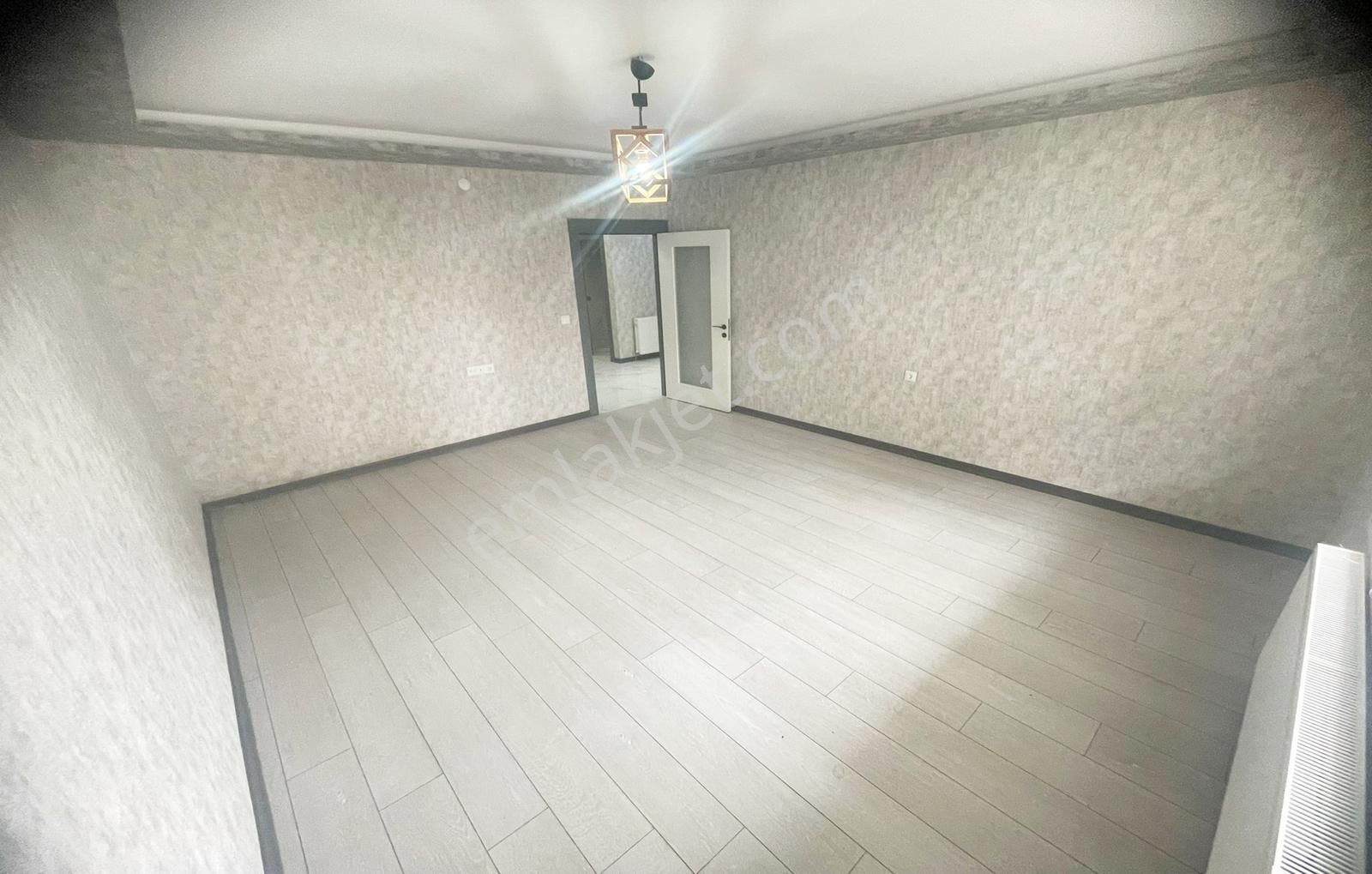 Karakaya'da Konfor & Şıklık Bir Arada! 4+1 Ebeveyn Banyolu Daire - Görsel 14