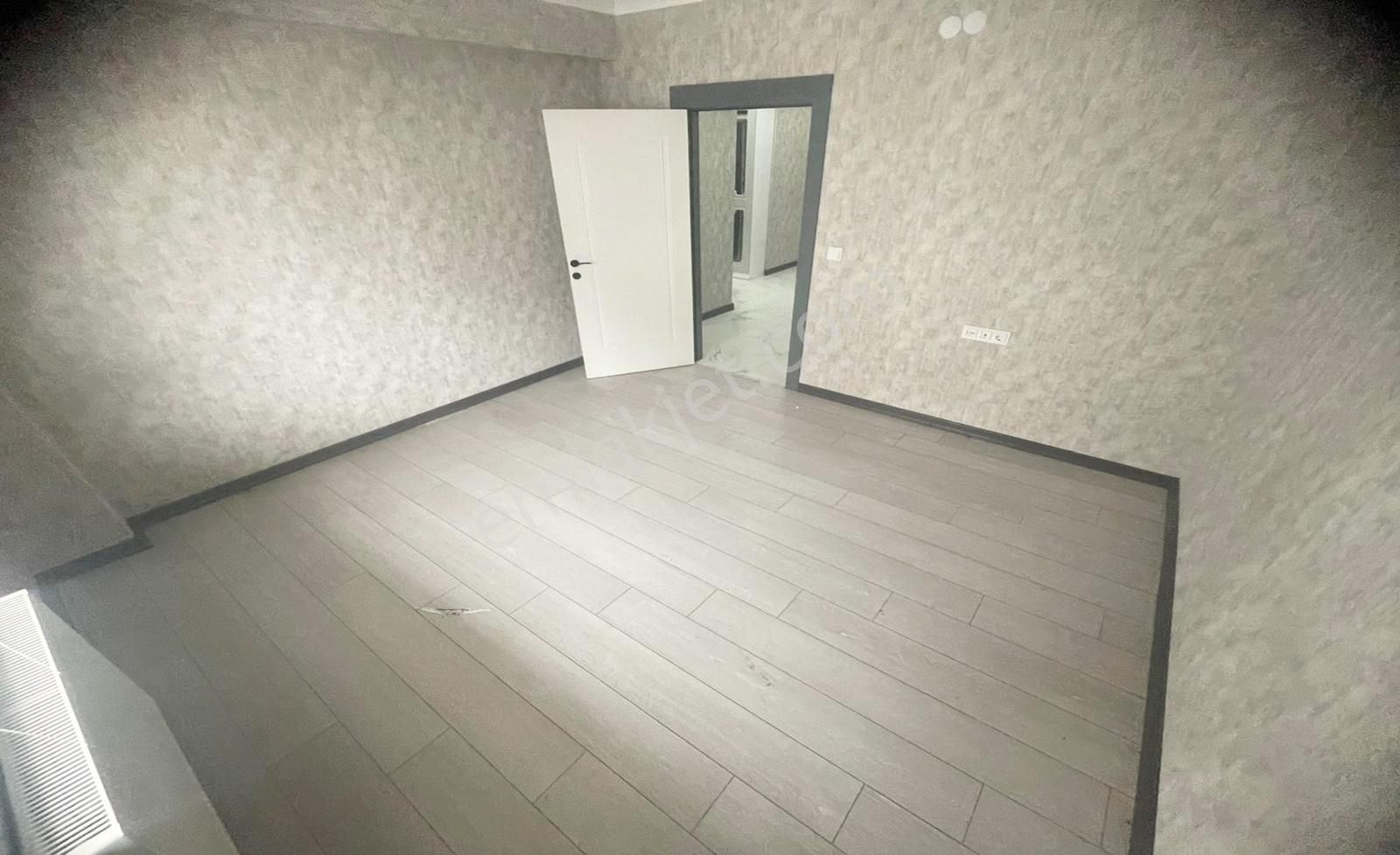 Karakaya'da Konfor & Şıklık Bir Arada! 4+1 Ebeveyn Banyolu Daire - Görsel 20